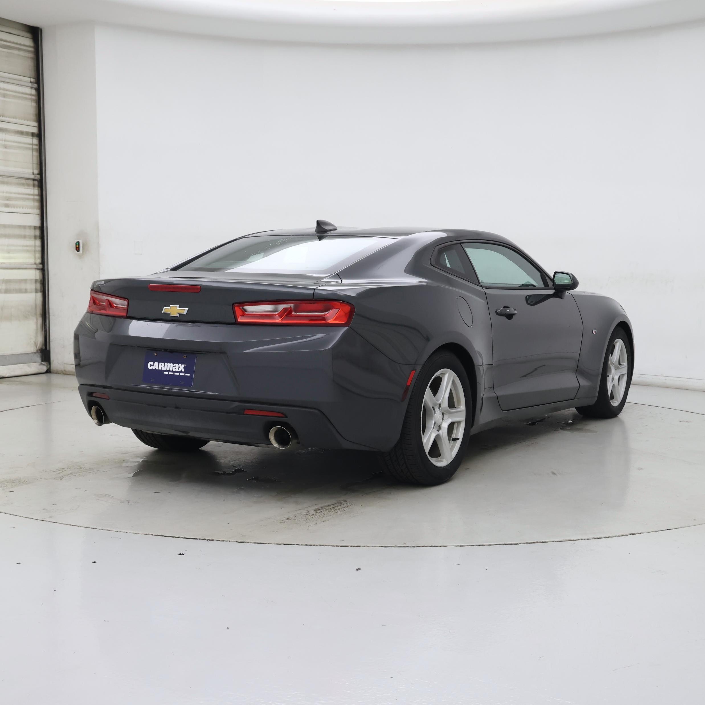 Thumbnail: 2017 Chevrolet Camaro - 8