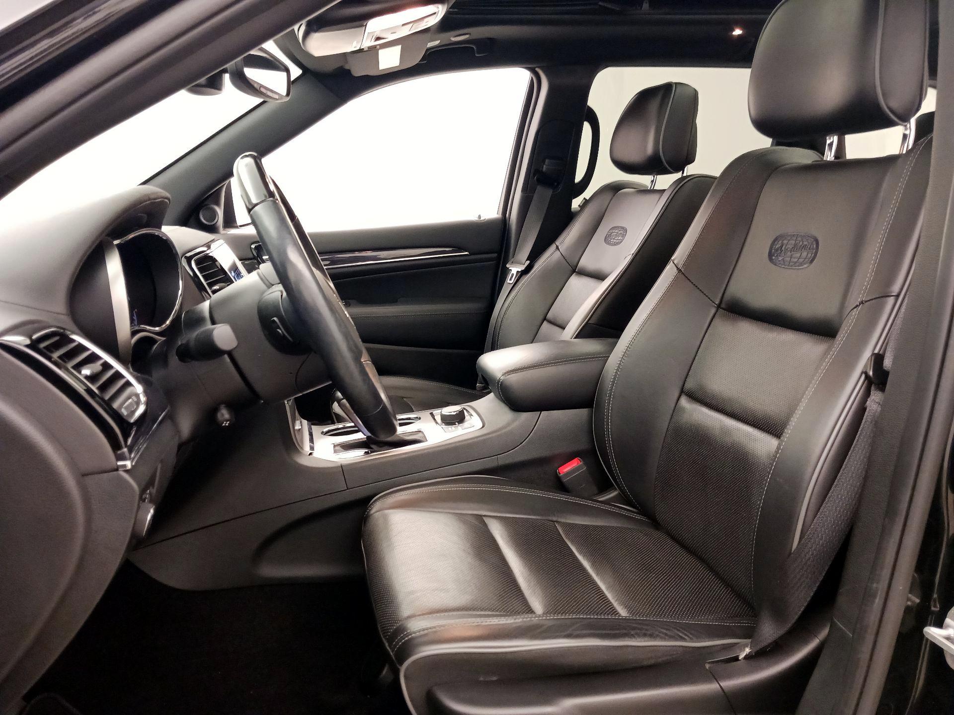 Thumbnail: 2020 Jeep Grand Cherokee - 11