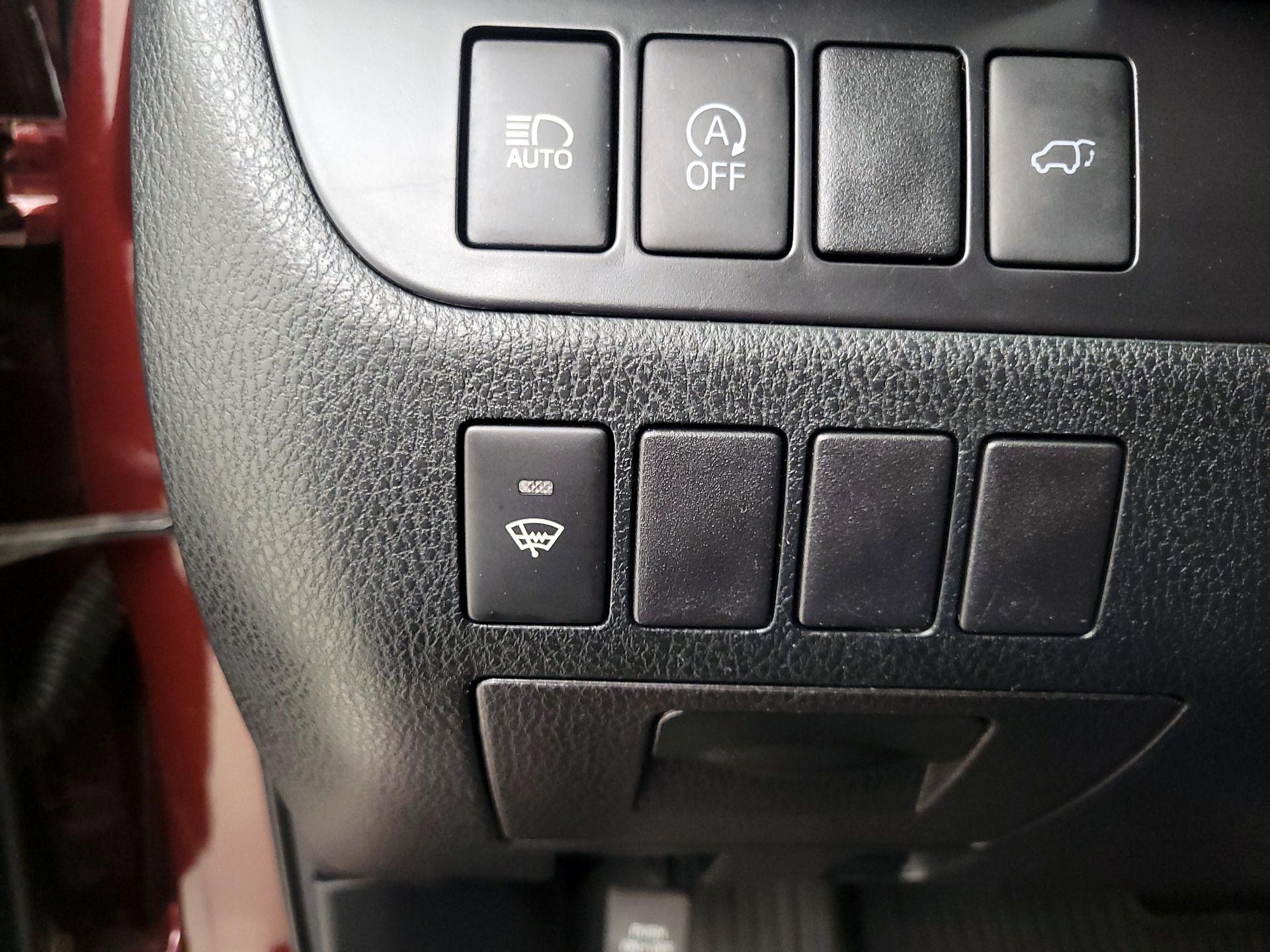 Thumbnail: 2018 Toyota Highlander - 13