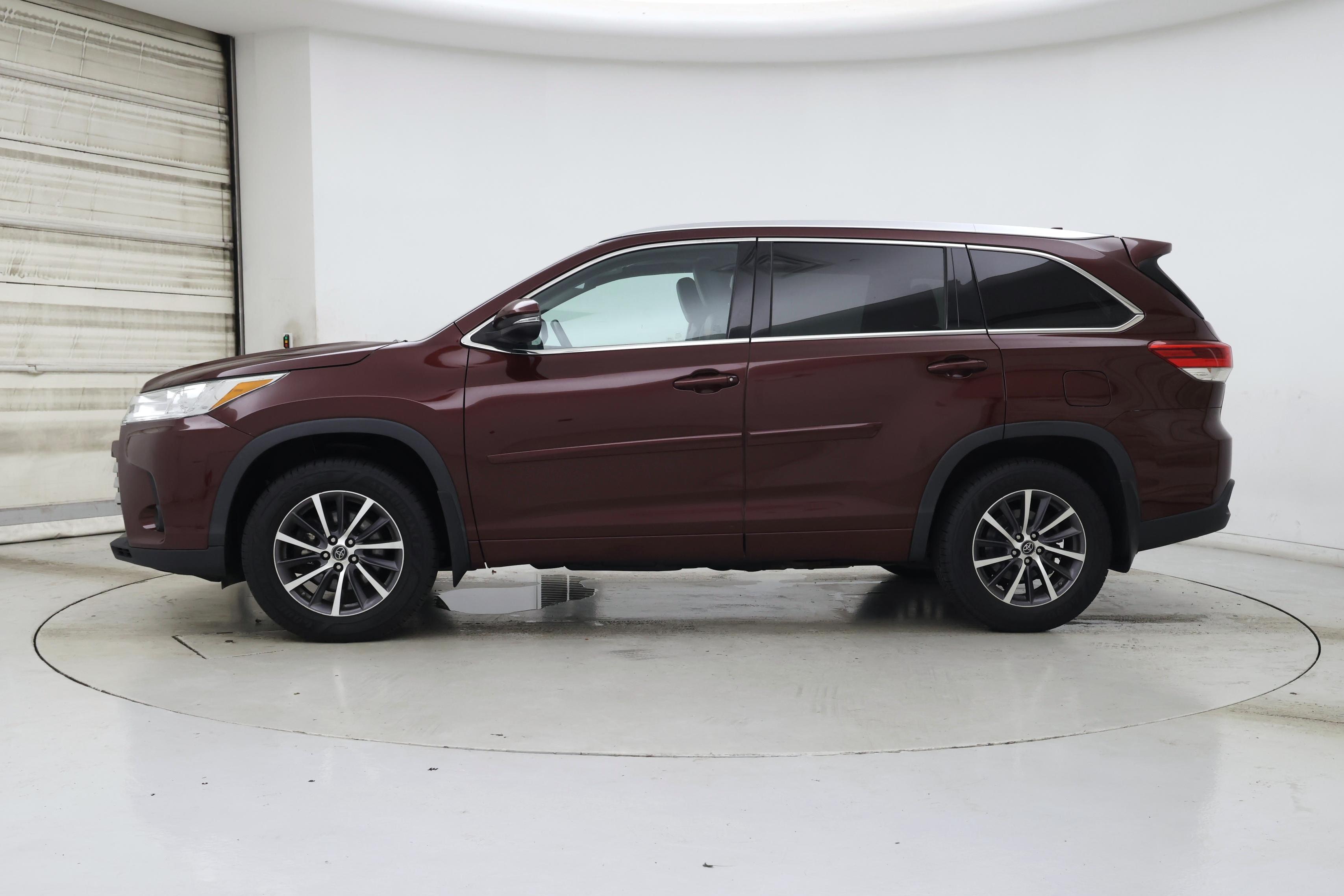 Thumbnail: 2018 Toyota Highlander - 3