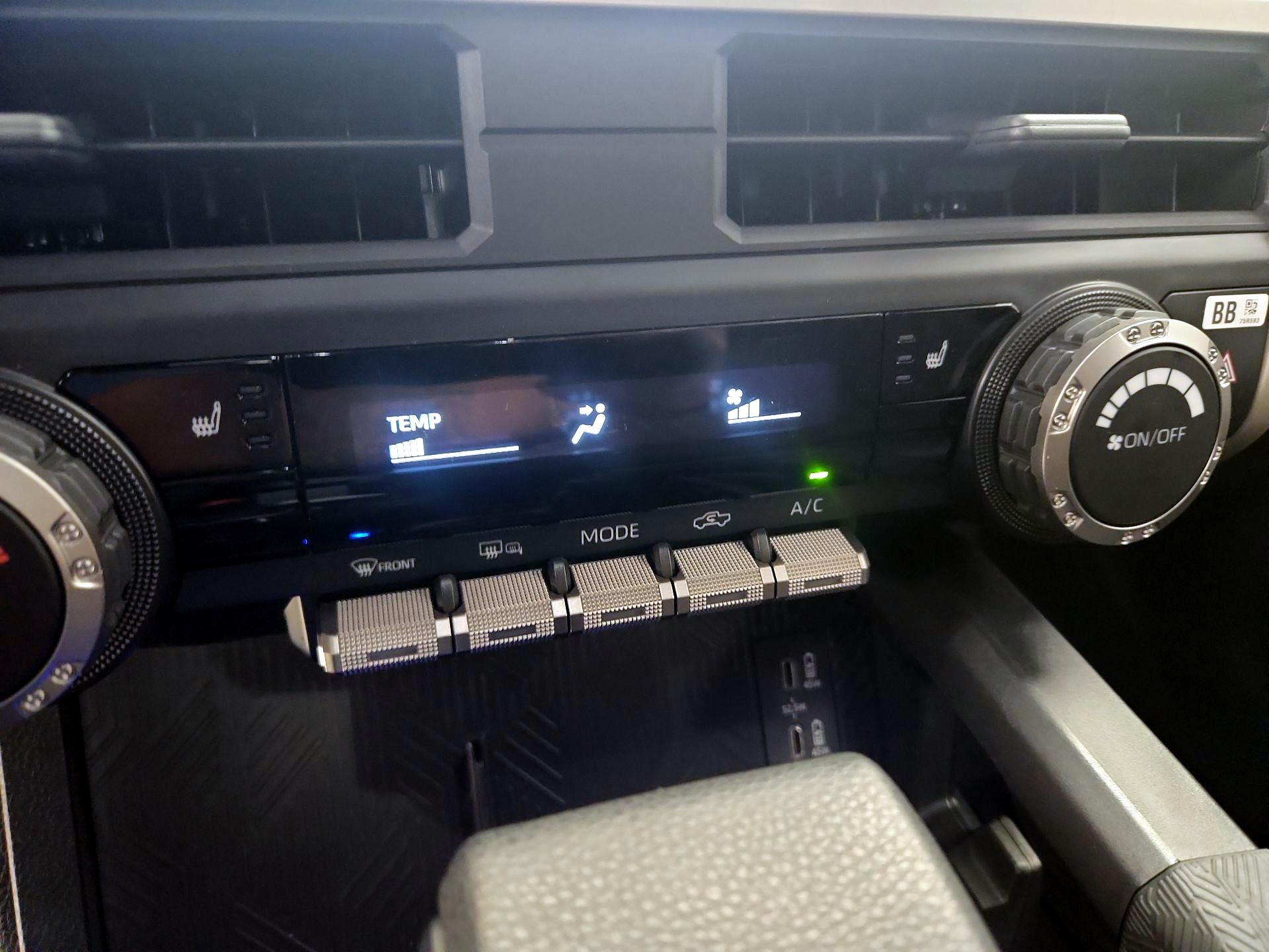 Thumbnail: 2024 Toyota Tacoma - 16