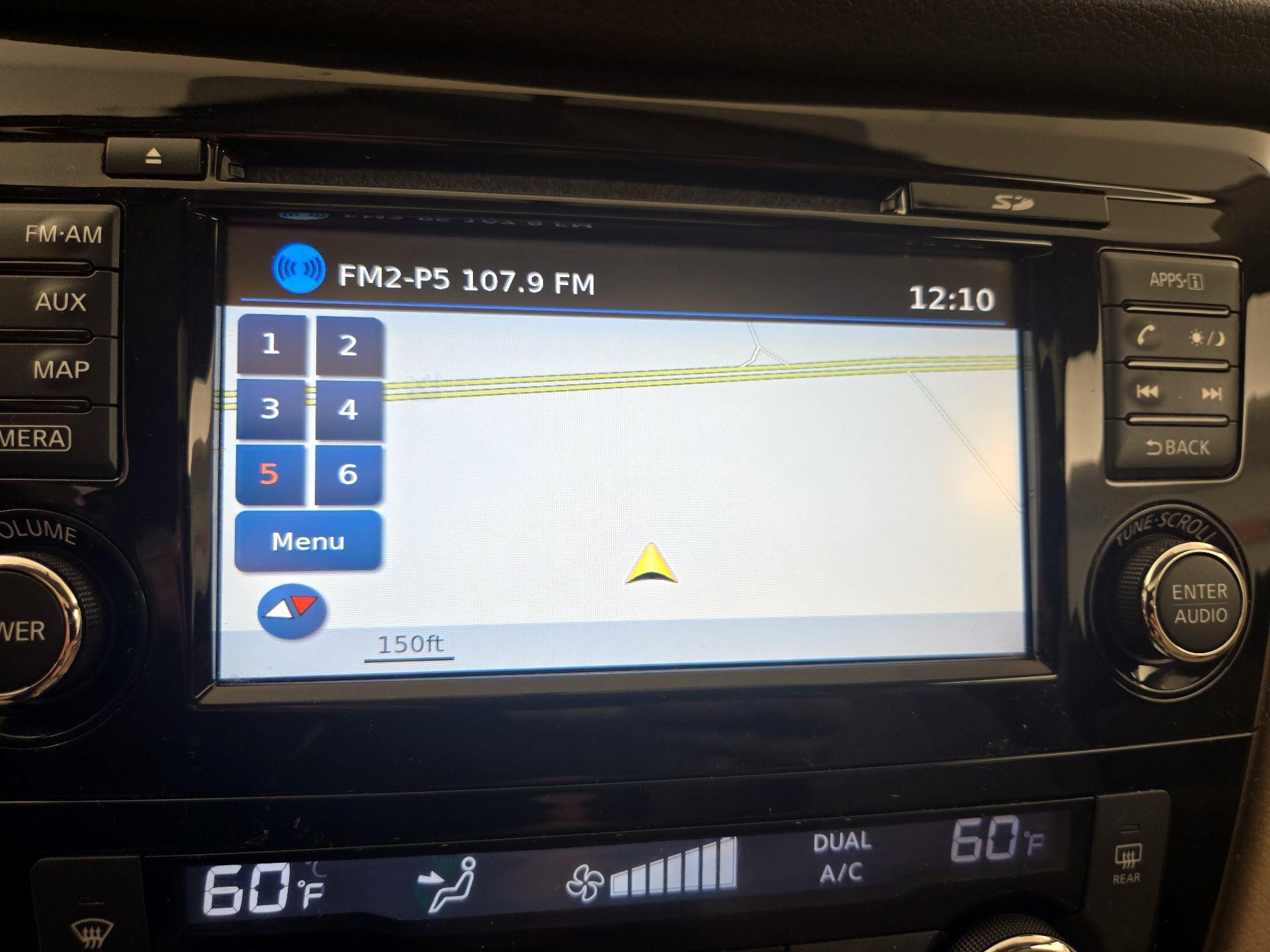 Thumbnail: 2015 Nissan Rogue - 14