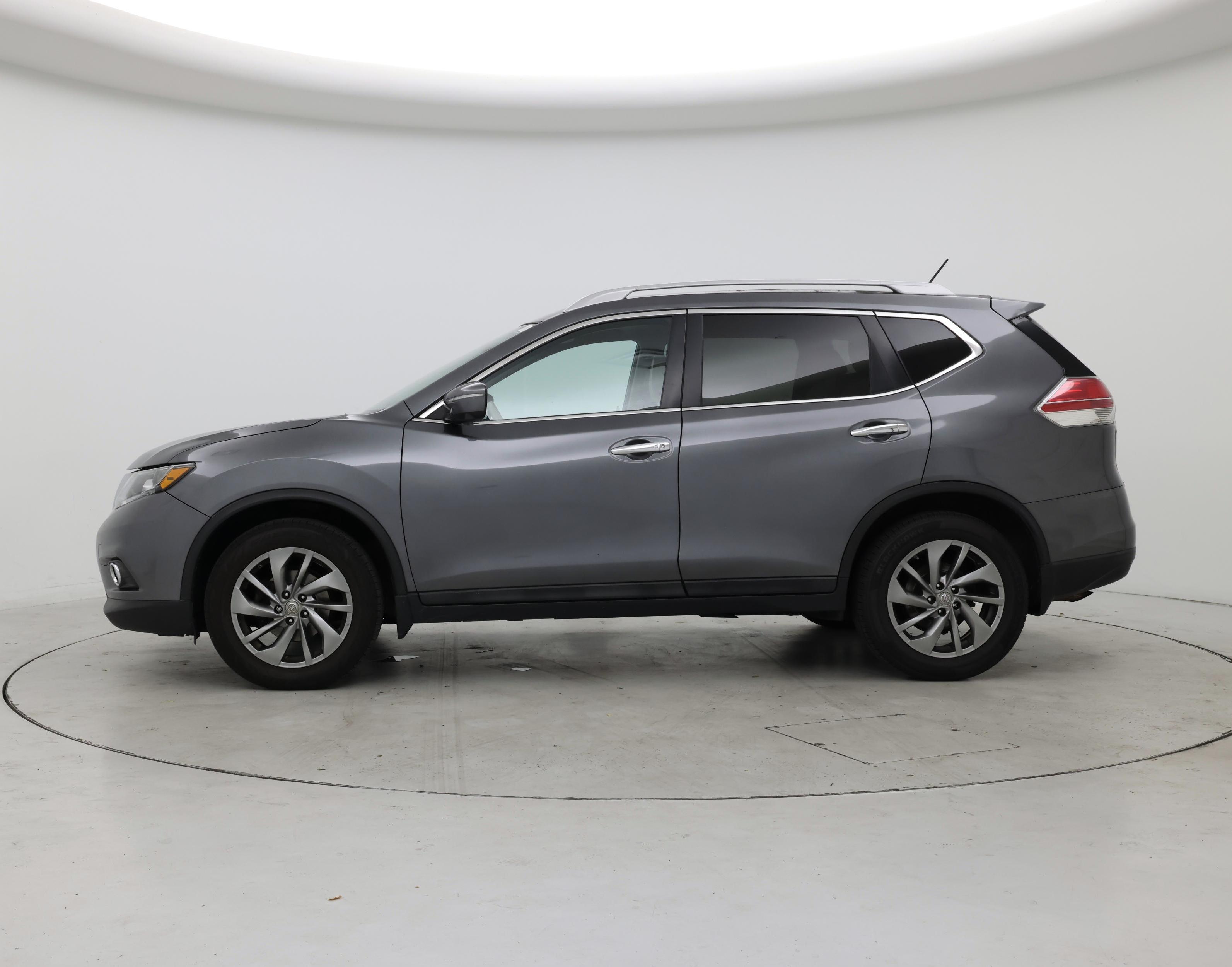 Thumbnail: 2015 Nissan Rogue - 3