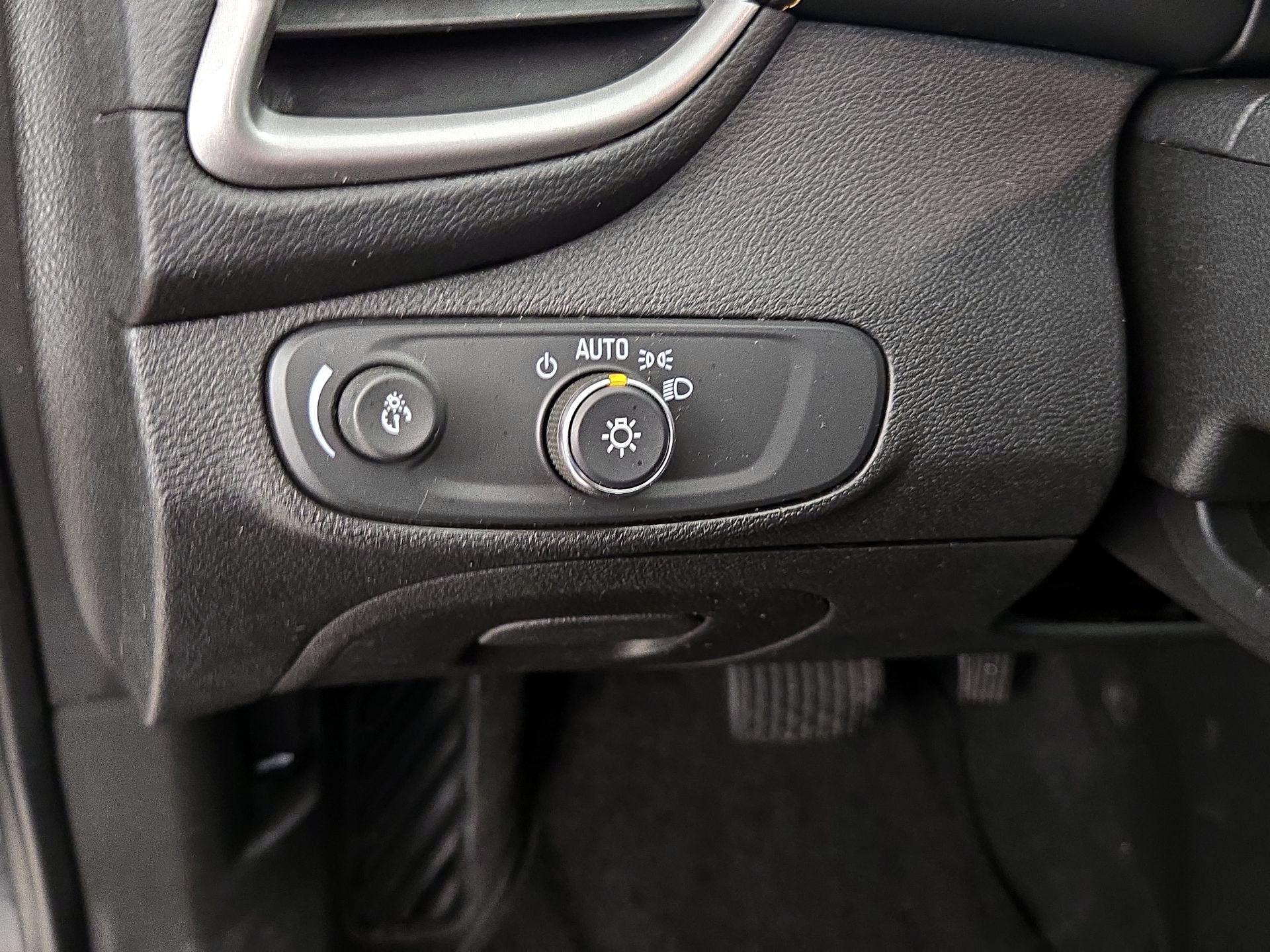 Thumbnail: 2019 Chevrolet Trax - 13