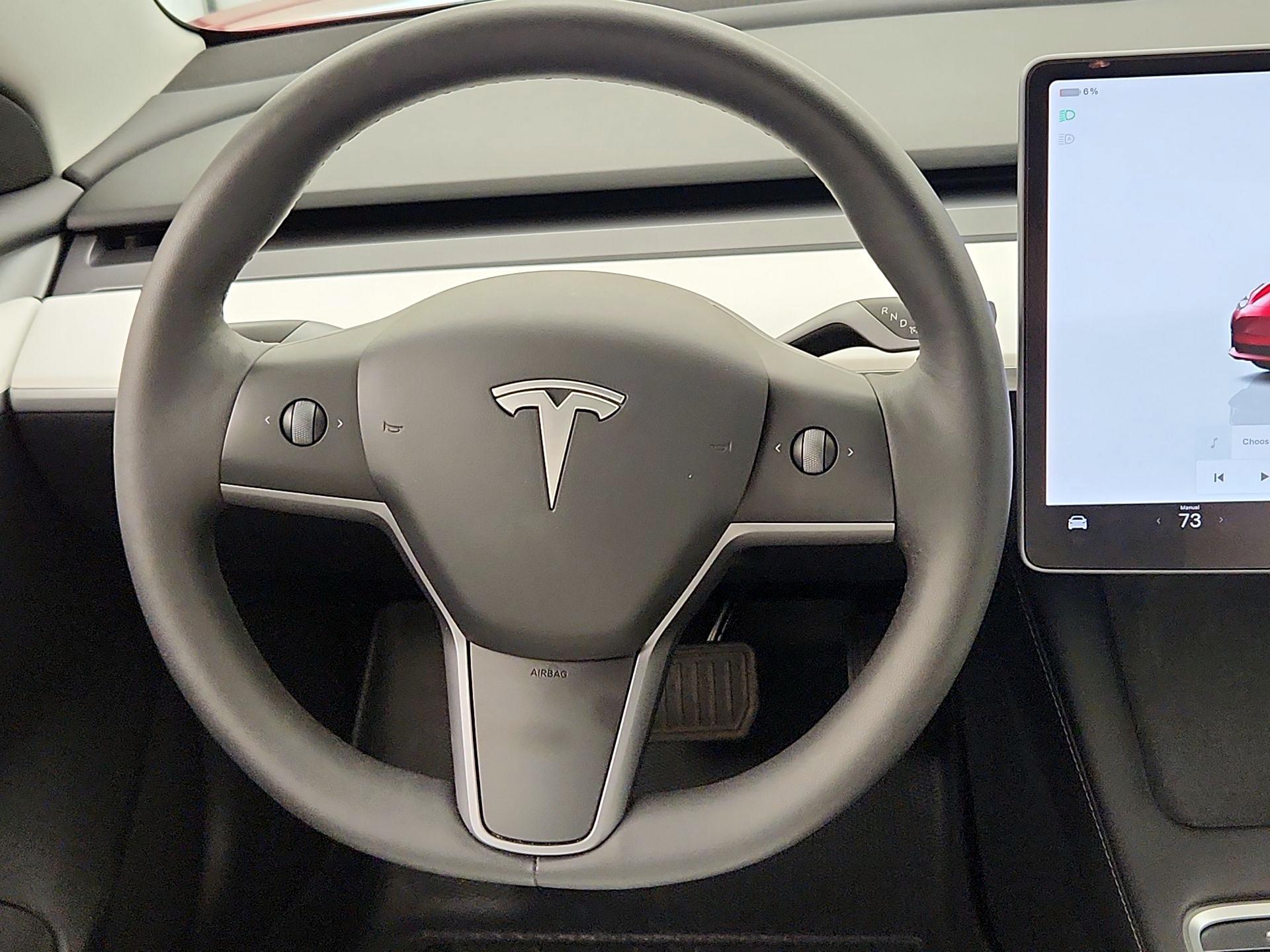 Thumbnail: 2023 Tesla Model 3 - 10