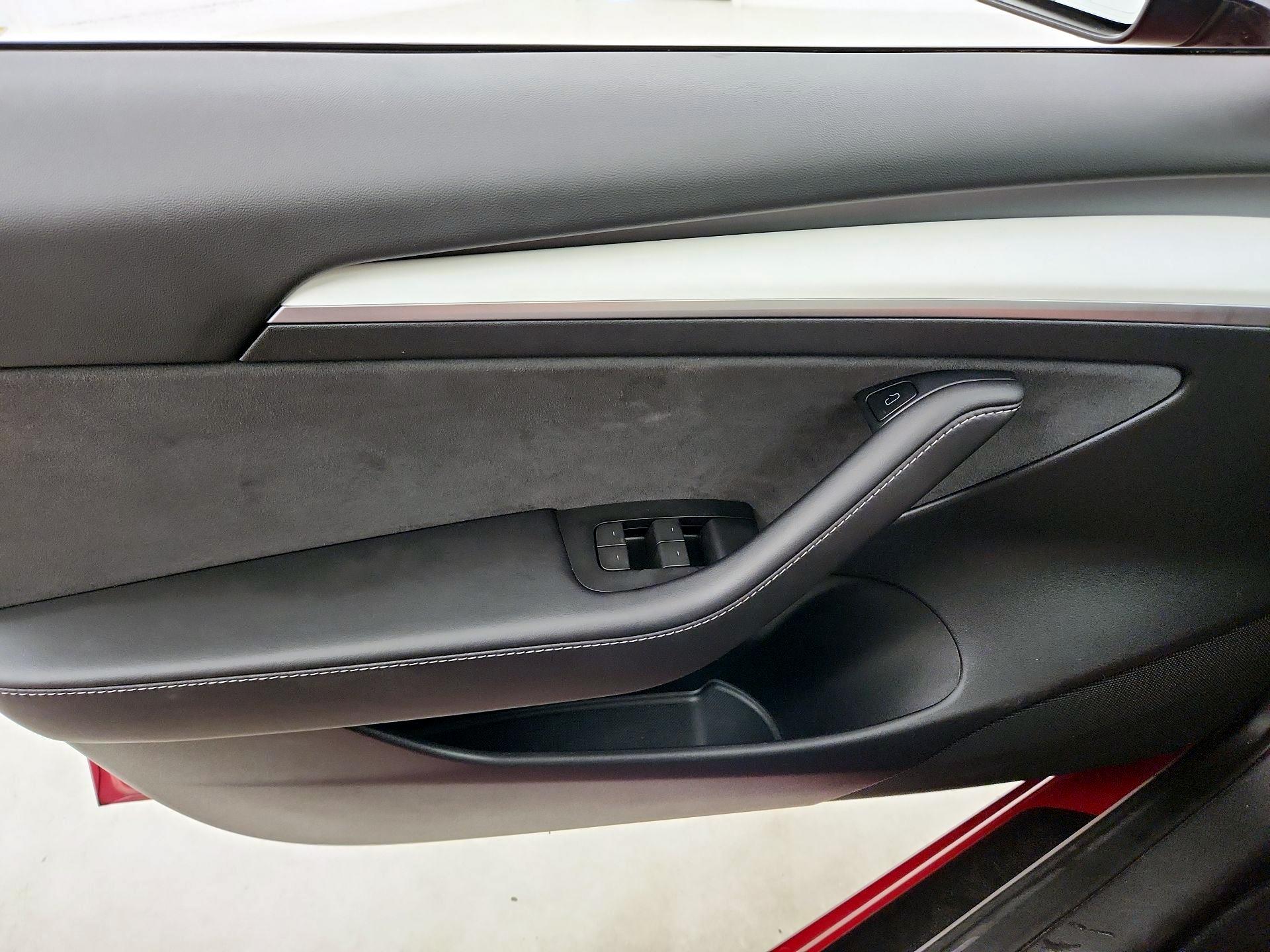 Thumbnail: 2023 Tesla Model 3 - 12