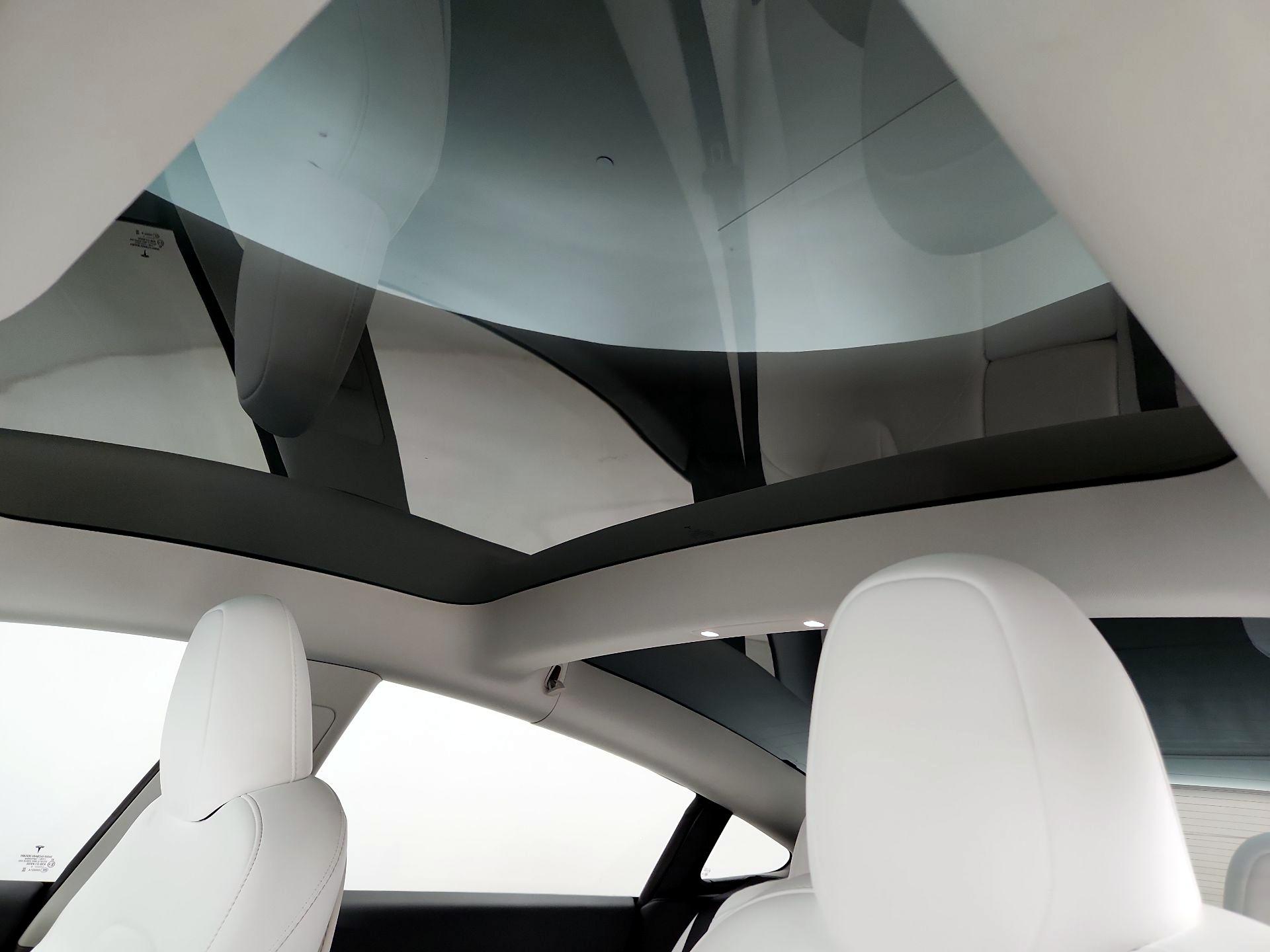 Thumbnail: 2023 Tesla Model 3 - 19
