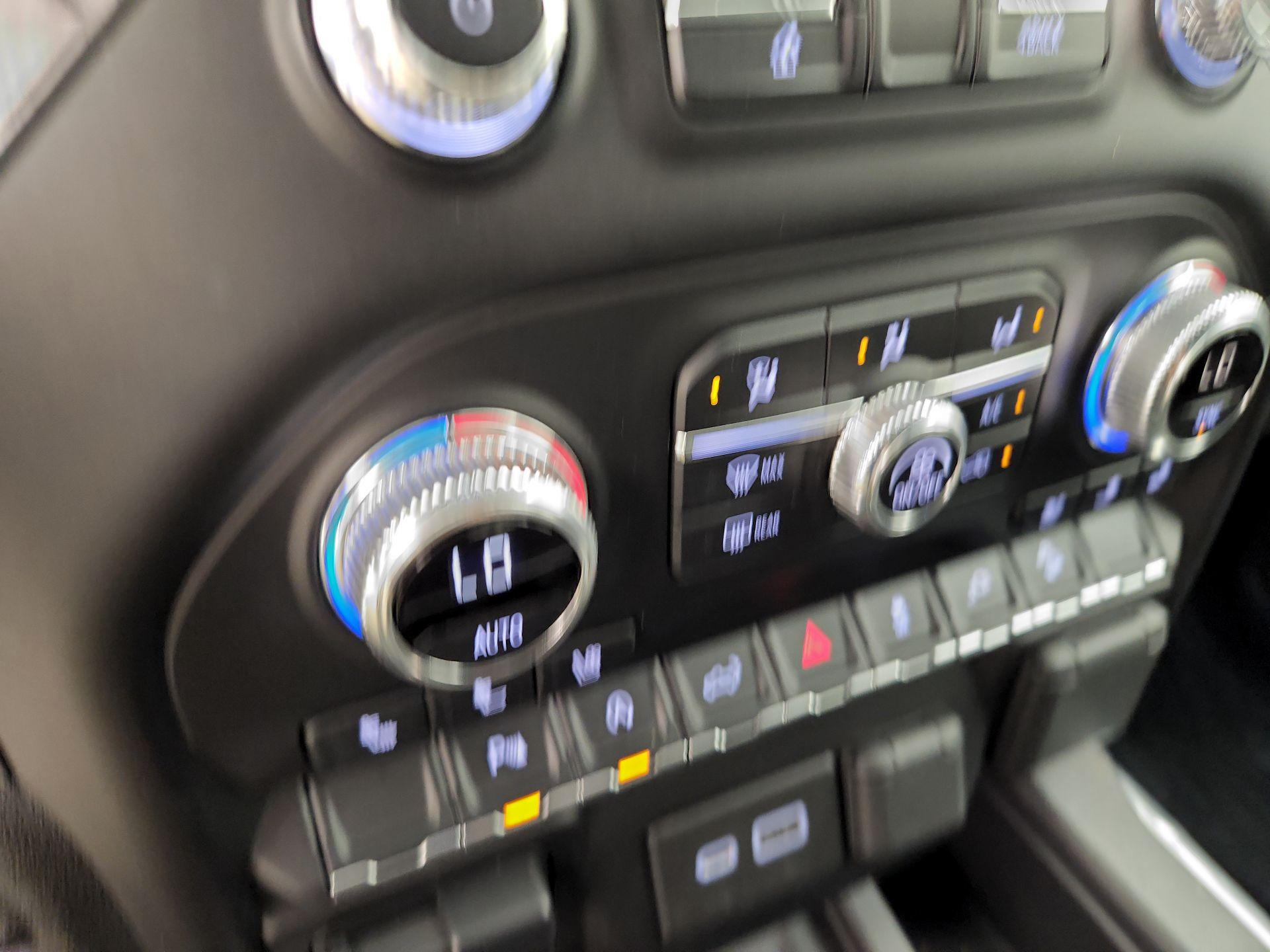 Thumbnail: 2020 GMC Sierra 1500 - 16