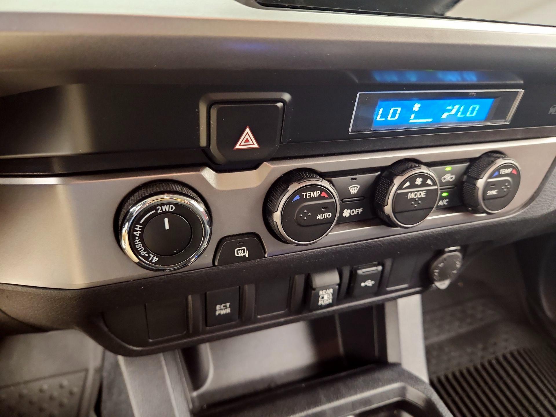 Thumbnail: 2021 Toyota Tacoma - 16