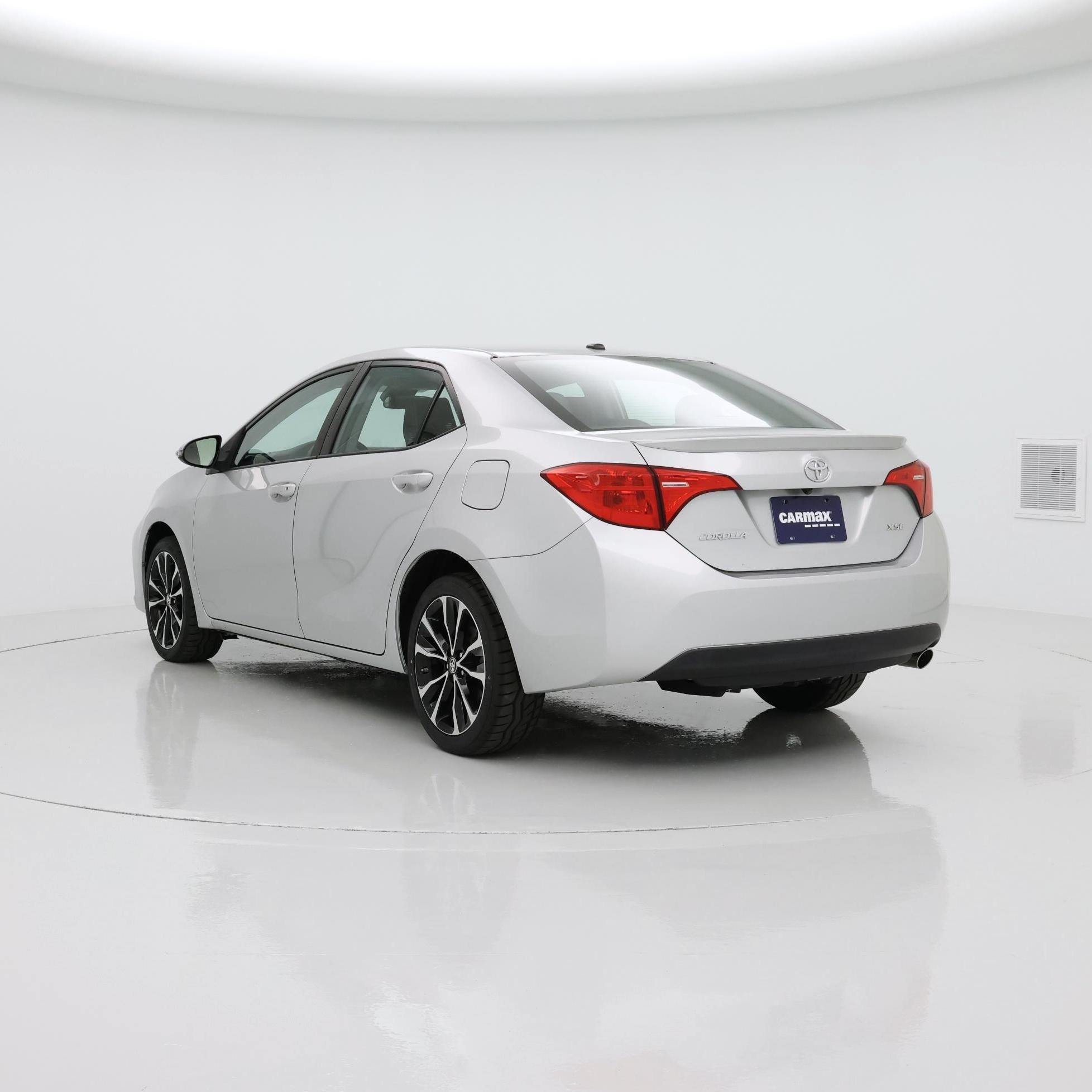 Thumbnail: 2018 Toyota Corolla - 2