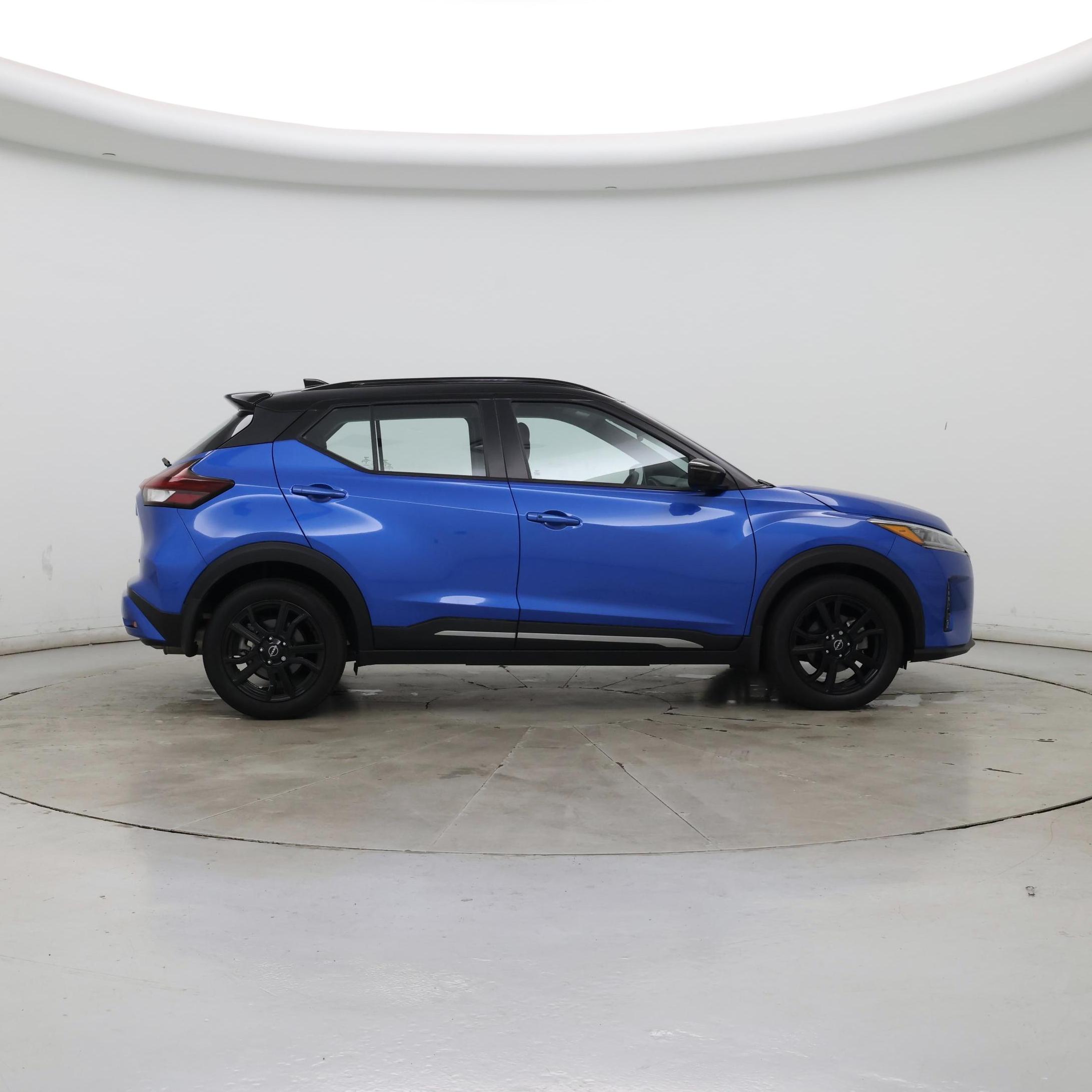 Thumbnail: 2024 Nissan Kicks - 7