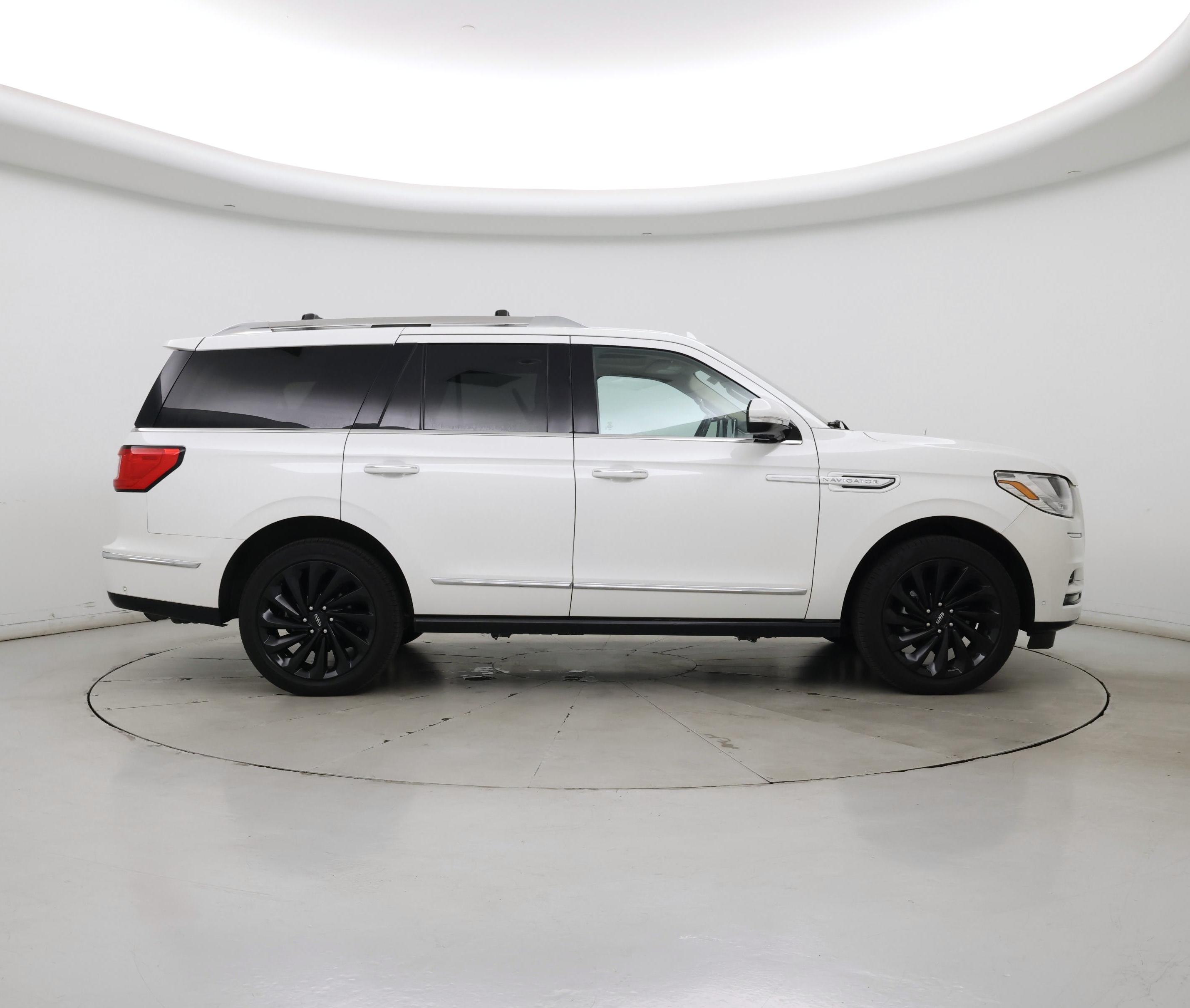 Thumbnail: 2020 Lincoln Navigator - 7