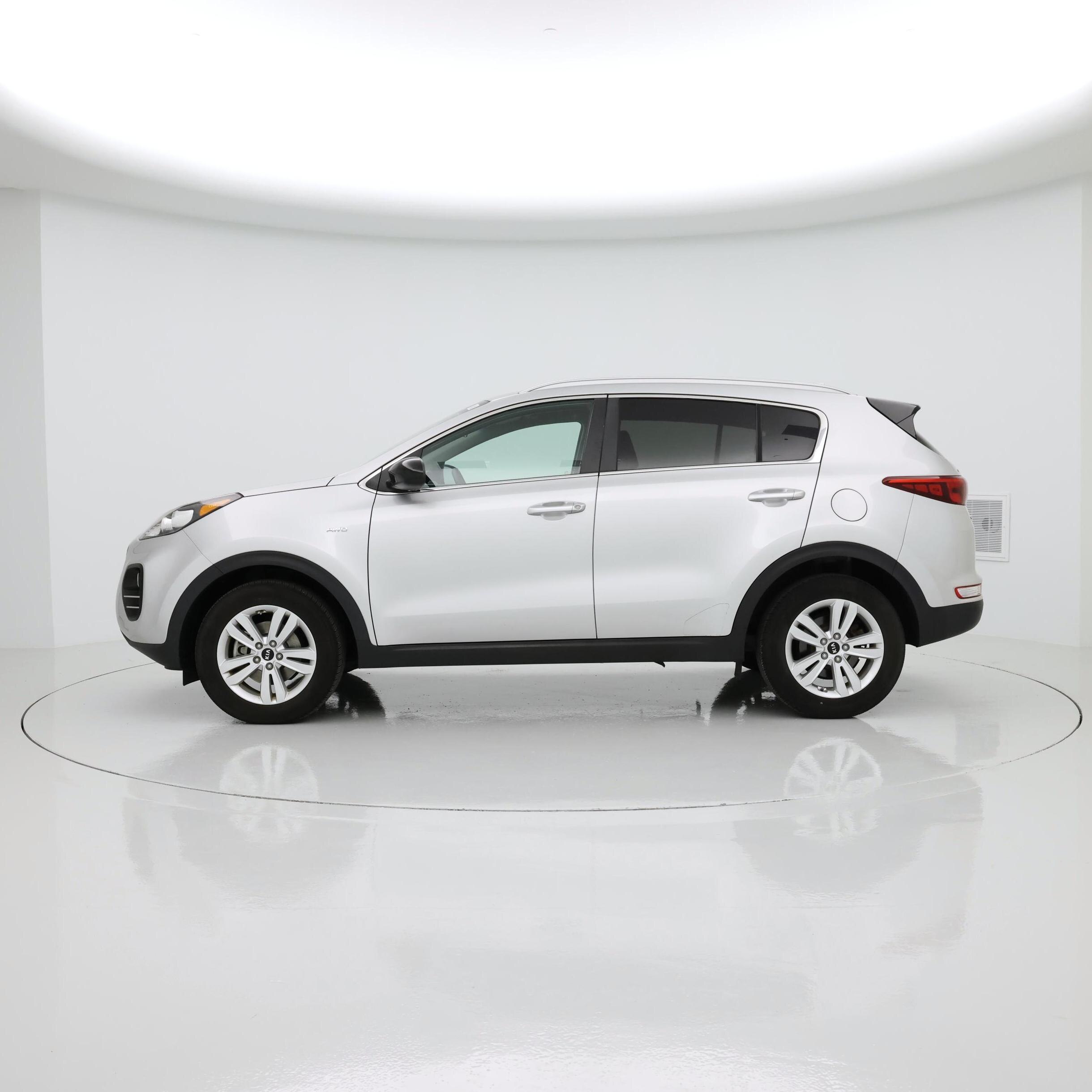 Thumbnail: 2018 Kia Sportage - 3