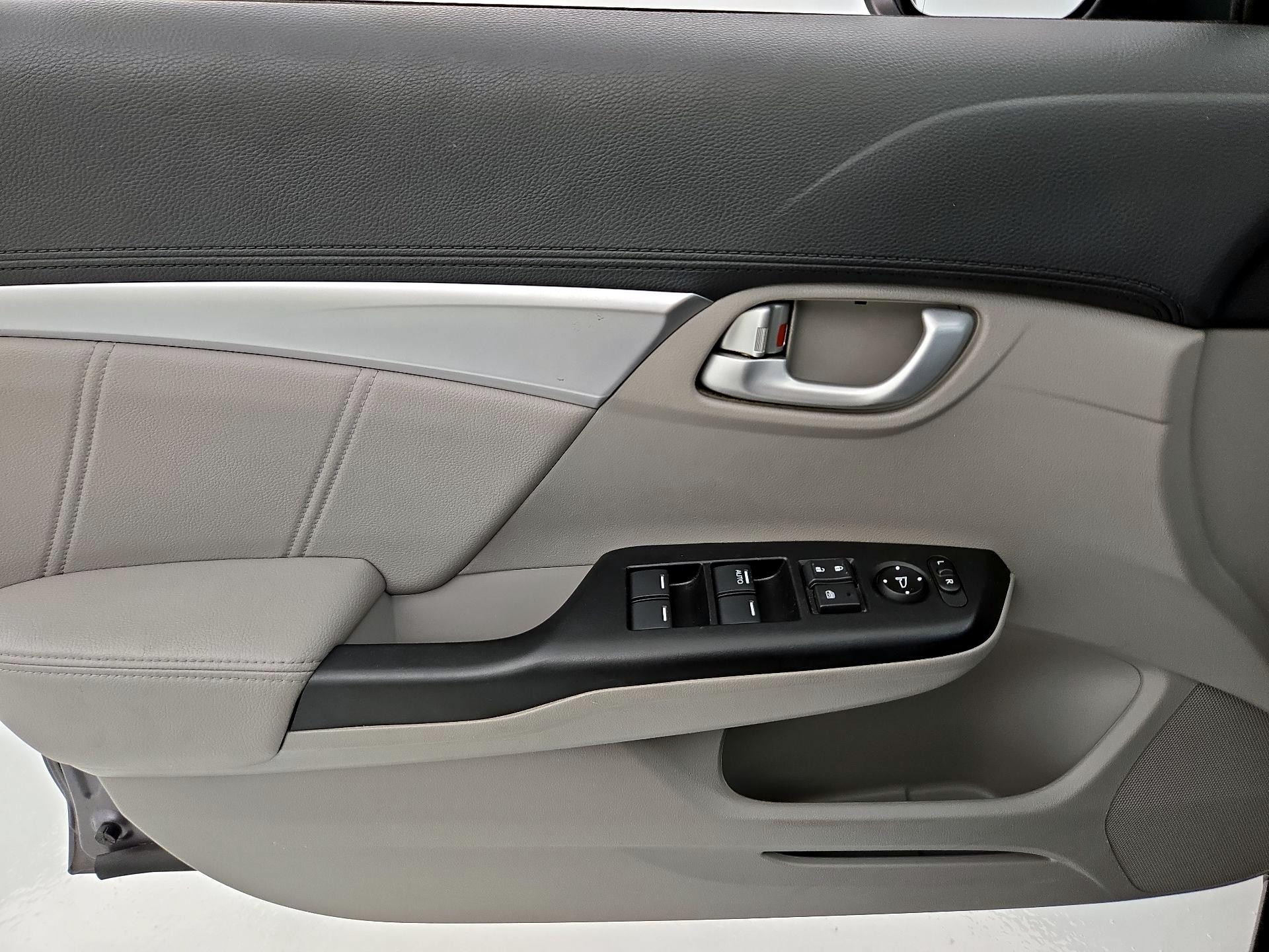 Thumbnail: 2015 Honda Civic - 12