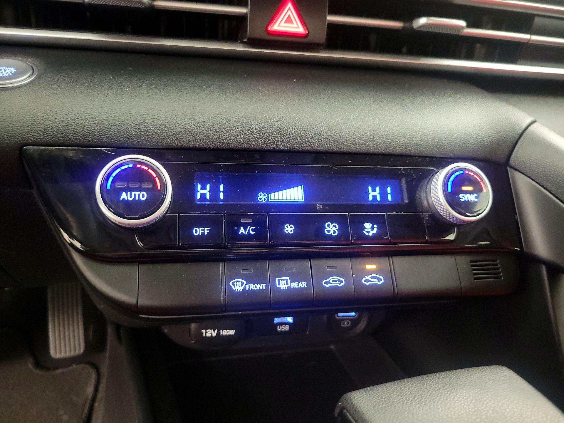 Thumbnail: 2021 Hyundai Elantra - 16
