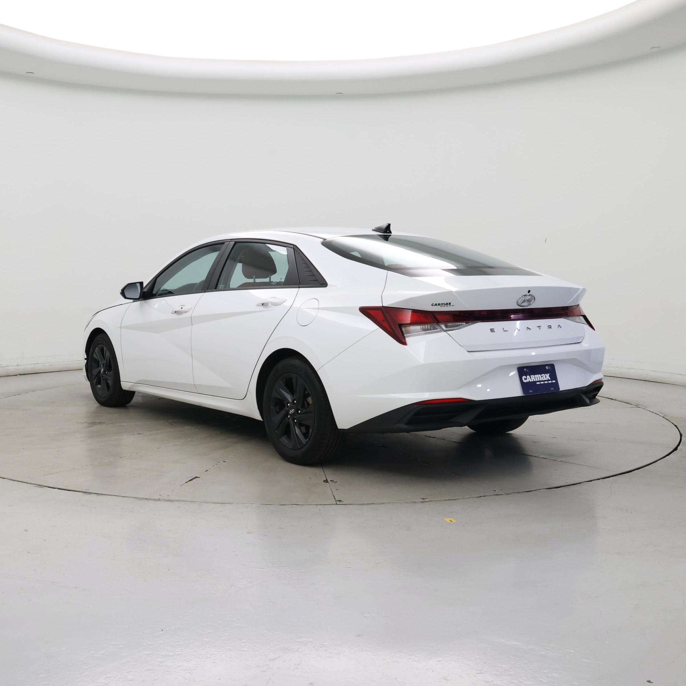 Thumbnail: 2021 Hyundai Elantra - 2