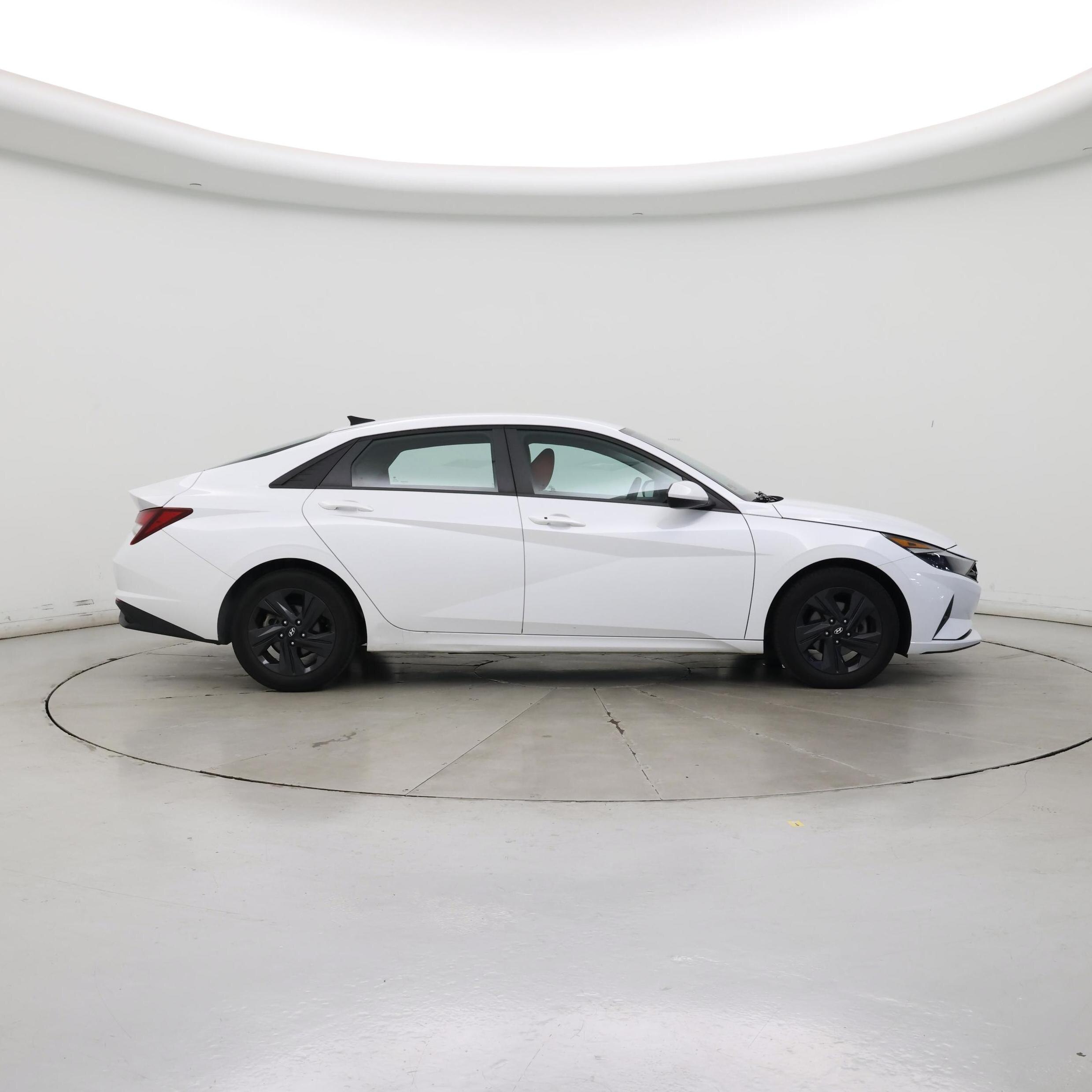Thumbnail: 2021 Hyundai Elantra - 7