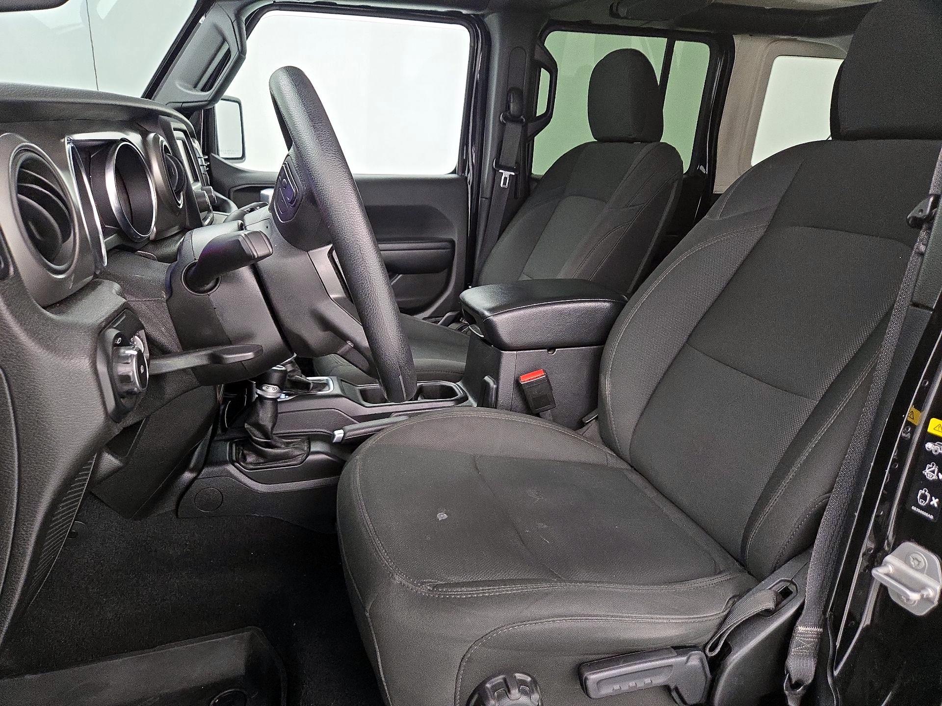 Thumbnail: 2021 Jeep Wrangler - 11