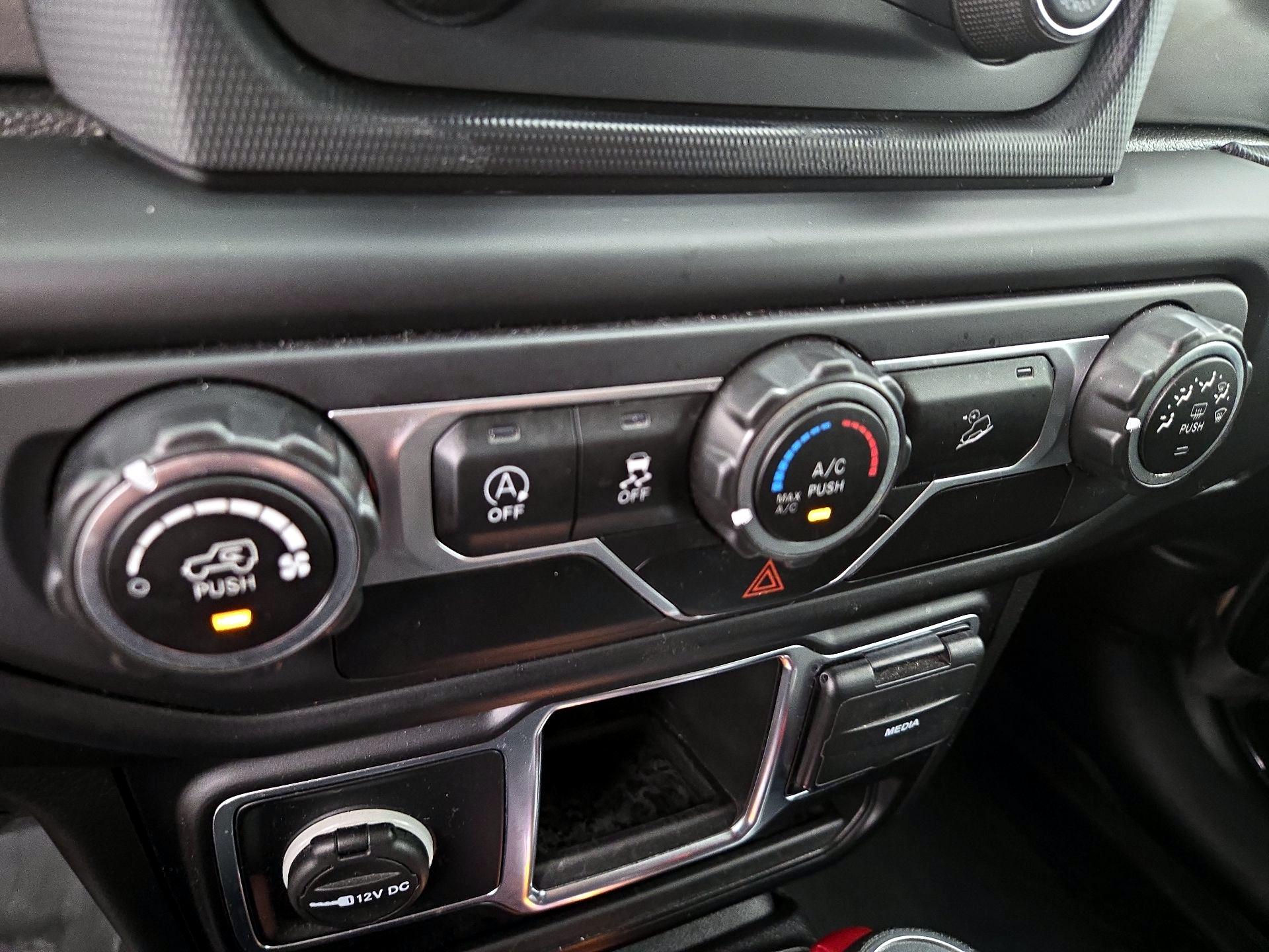 Thumbnail: 2021 Jeep Wrangler - 16