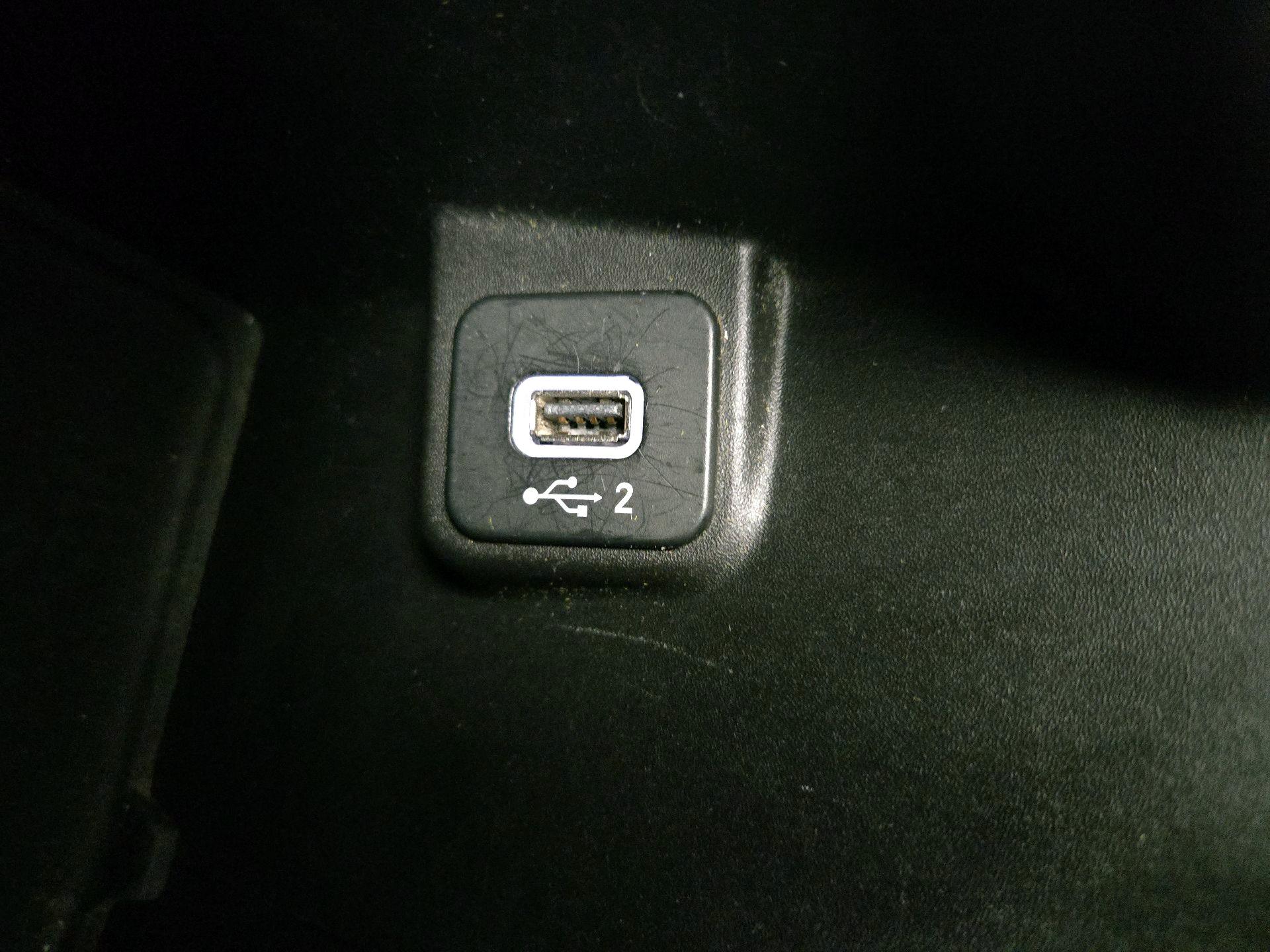 Thumbnail: 2021 Jeep Wrangler - 18