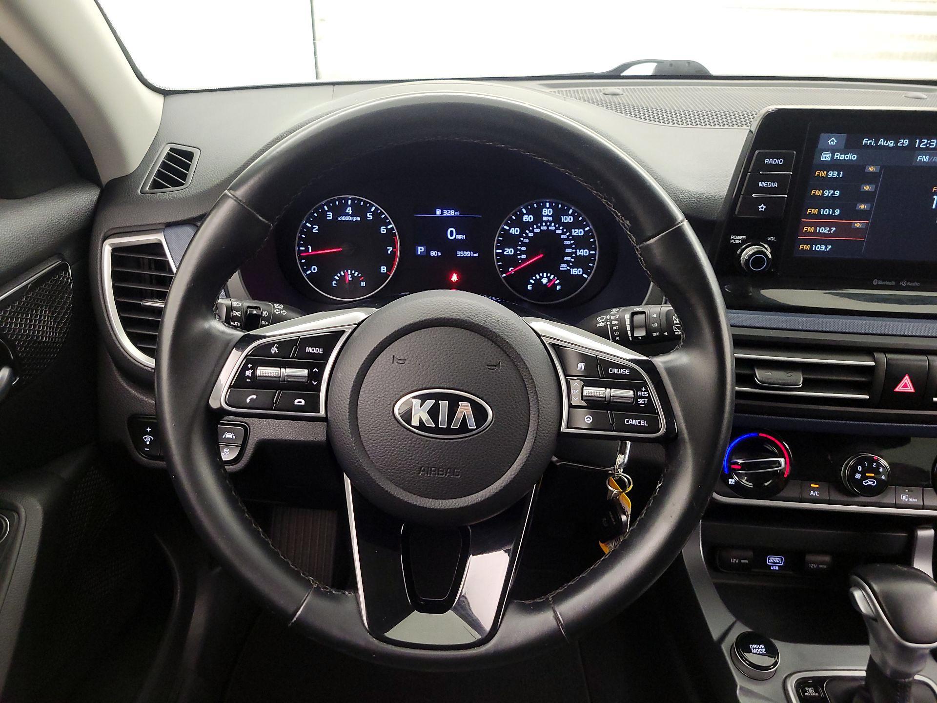 Thumbnail: 2021 Kia Seltos - 10