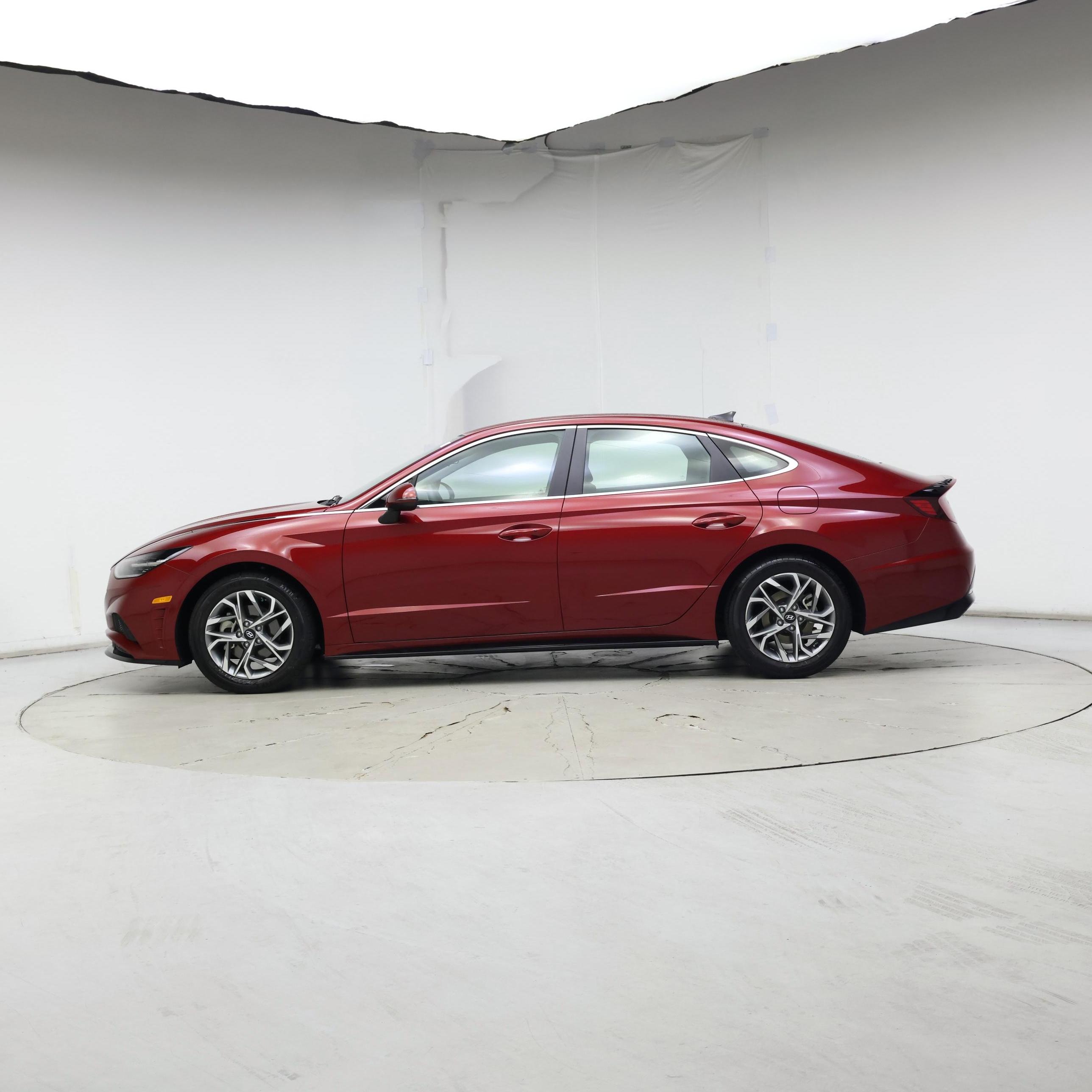 Thumbnail: 2023 Hyundai Sonata - 3