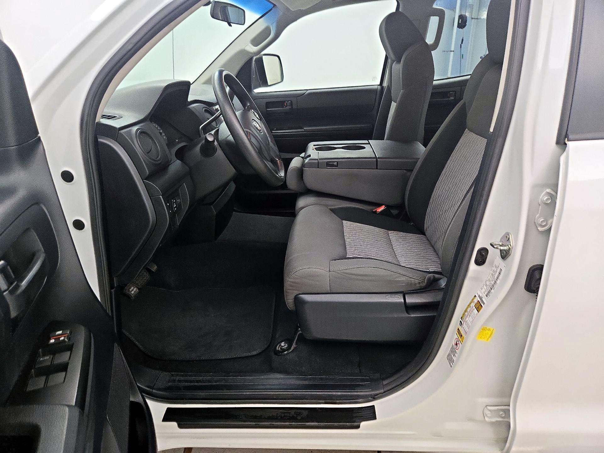 Thumbnail: 2014 Toyota Tundra - 11