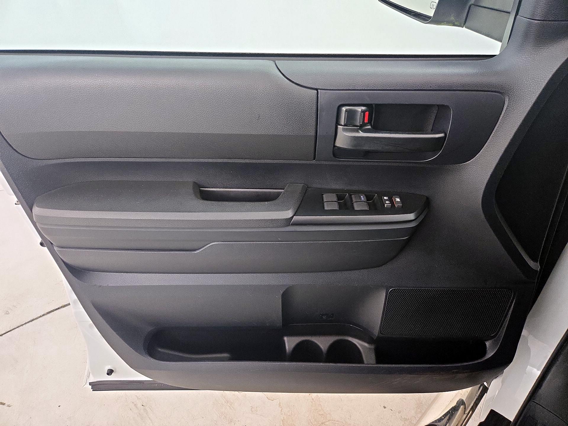 Thumbnail: 2014 Toyota Tundra - 12