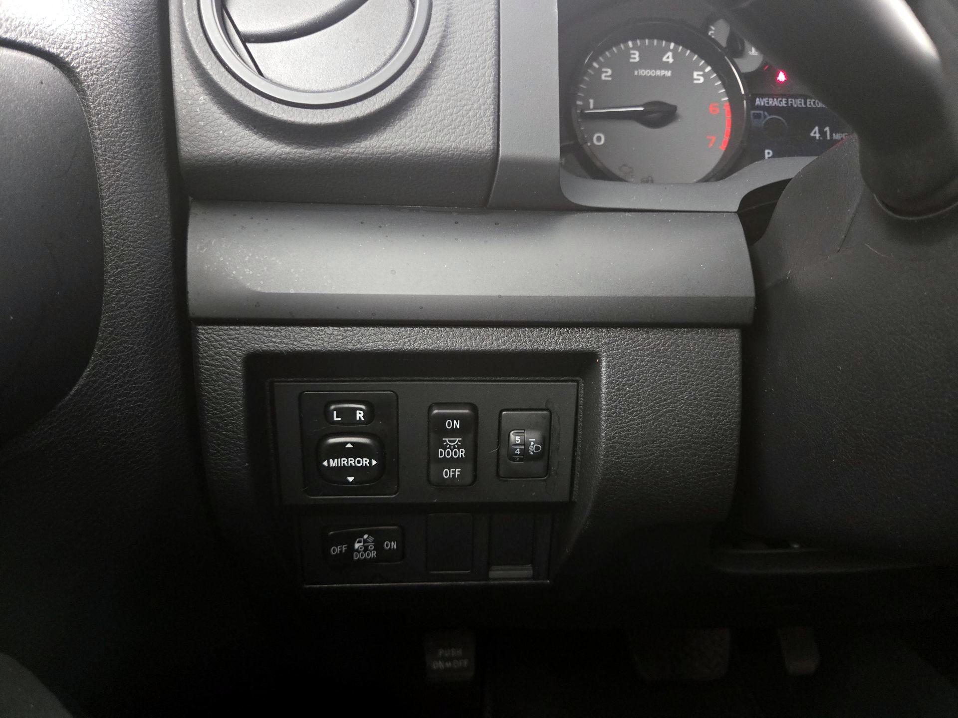 Thumbnail: 2014 Toyota Tundra - 13