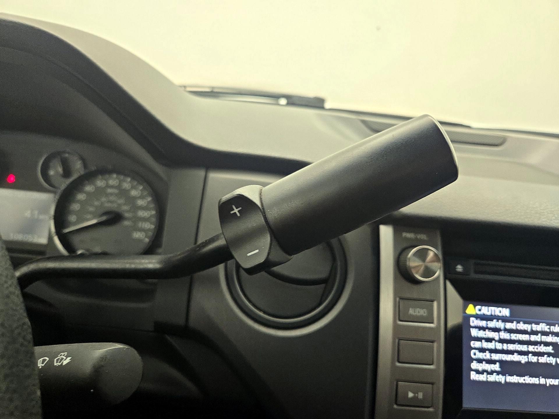 Thumbnail: 2014 Toyota Tundra - 17