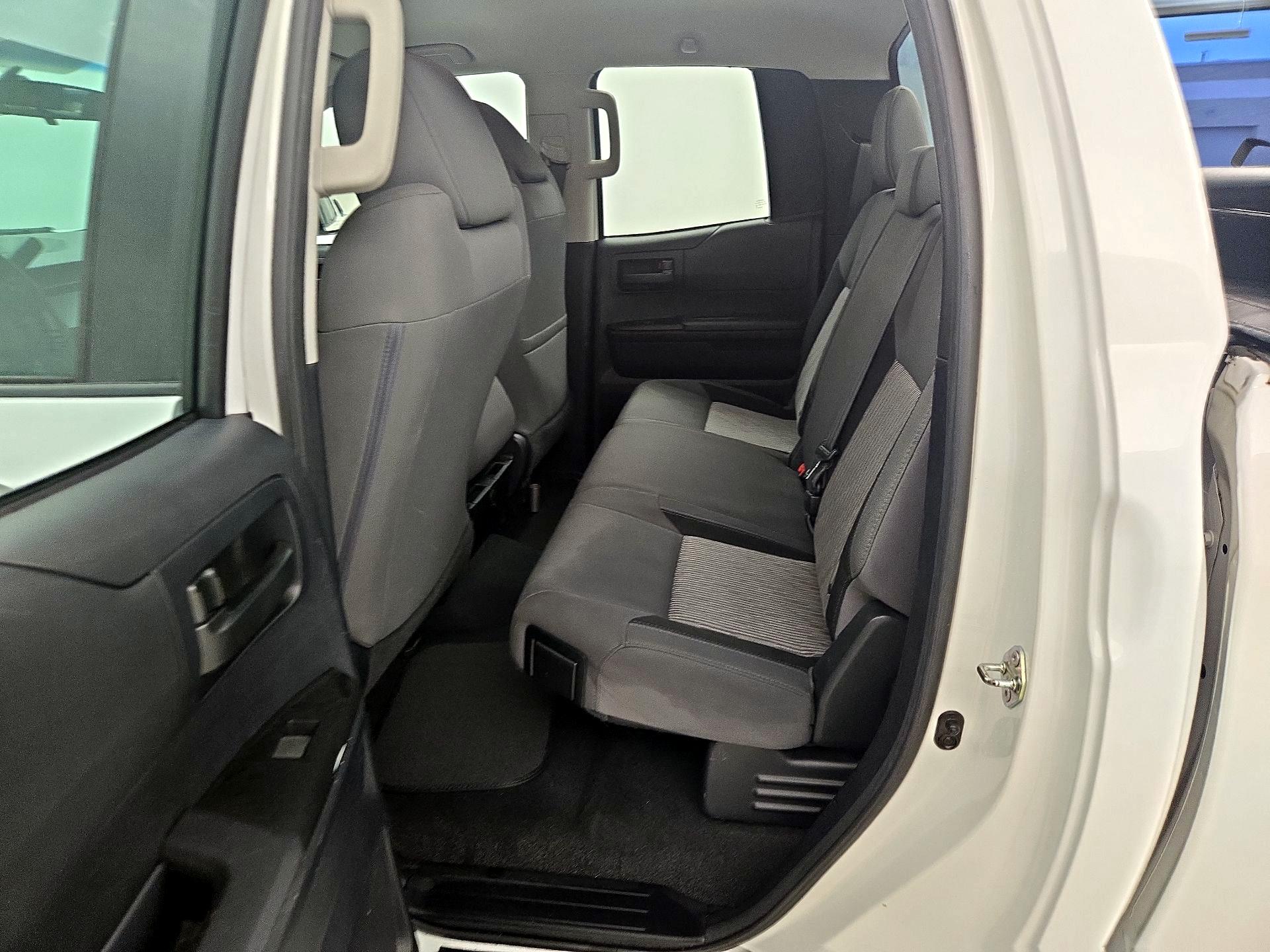 Thumbnail: 2014 Toyota Tundra - 19