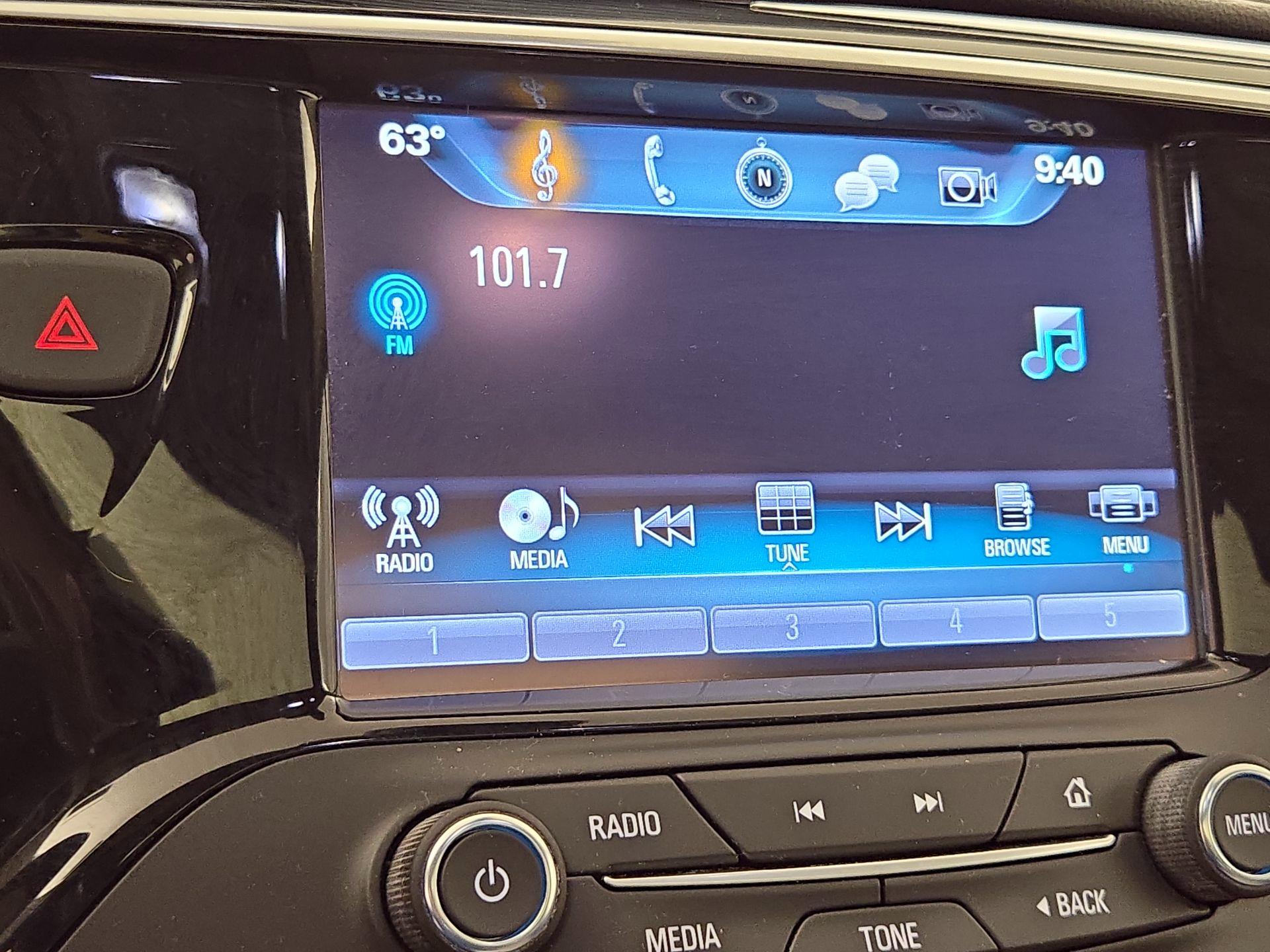 Thumbnail: 2017 Buick Envision - 15