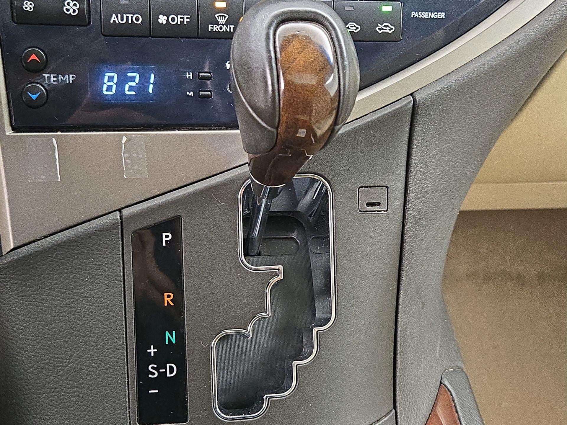 Thumbnail: 2015 Lexus RX - 17