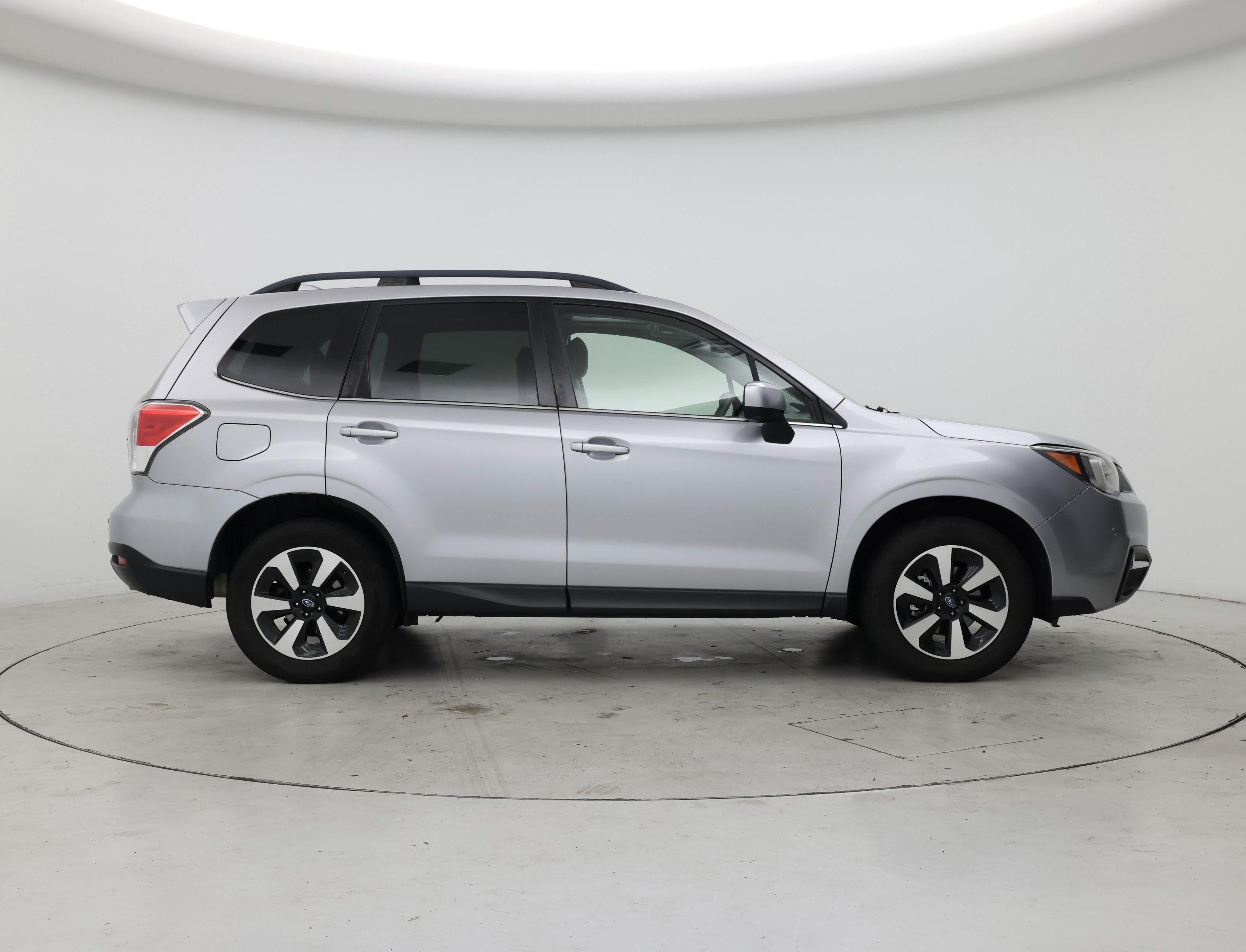 Thumbnail: 2017 Subaru Forester - 7