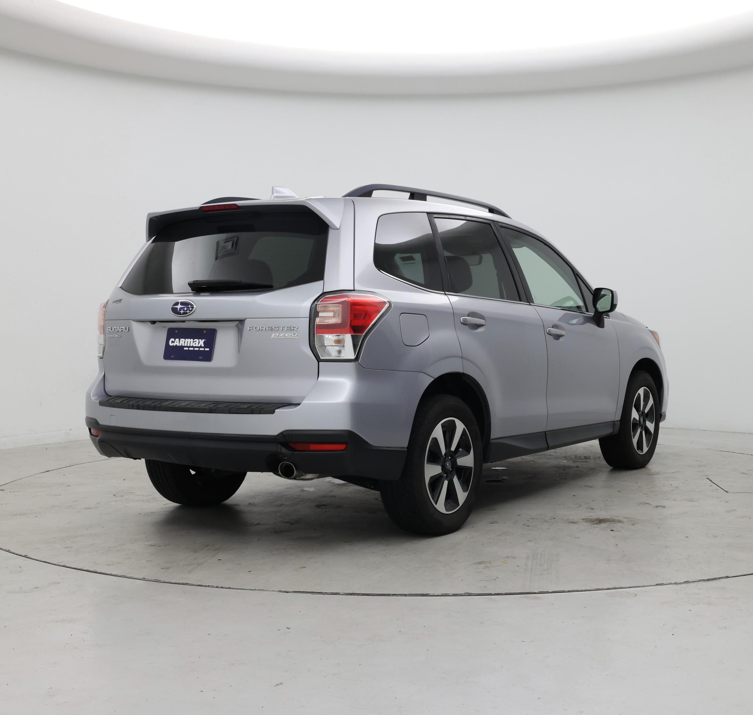Thumbnail: 2017 Subaru Forester - 8