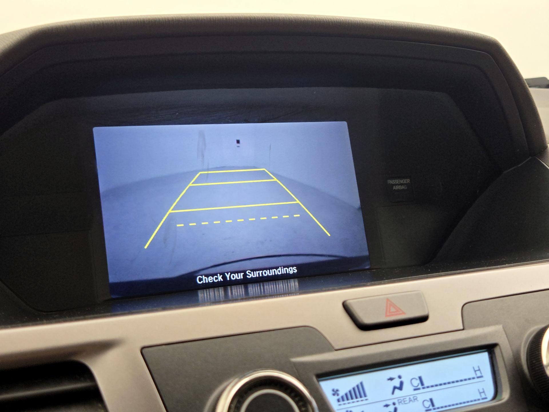 Thumbnail: 2016 Honda Odyssey - 14