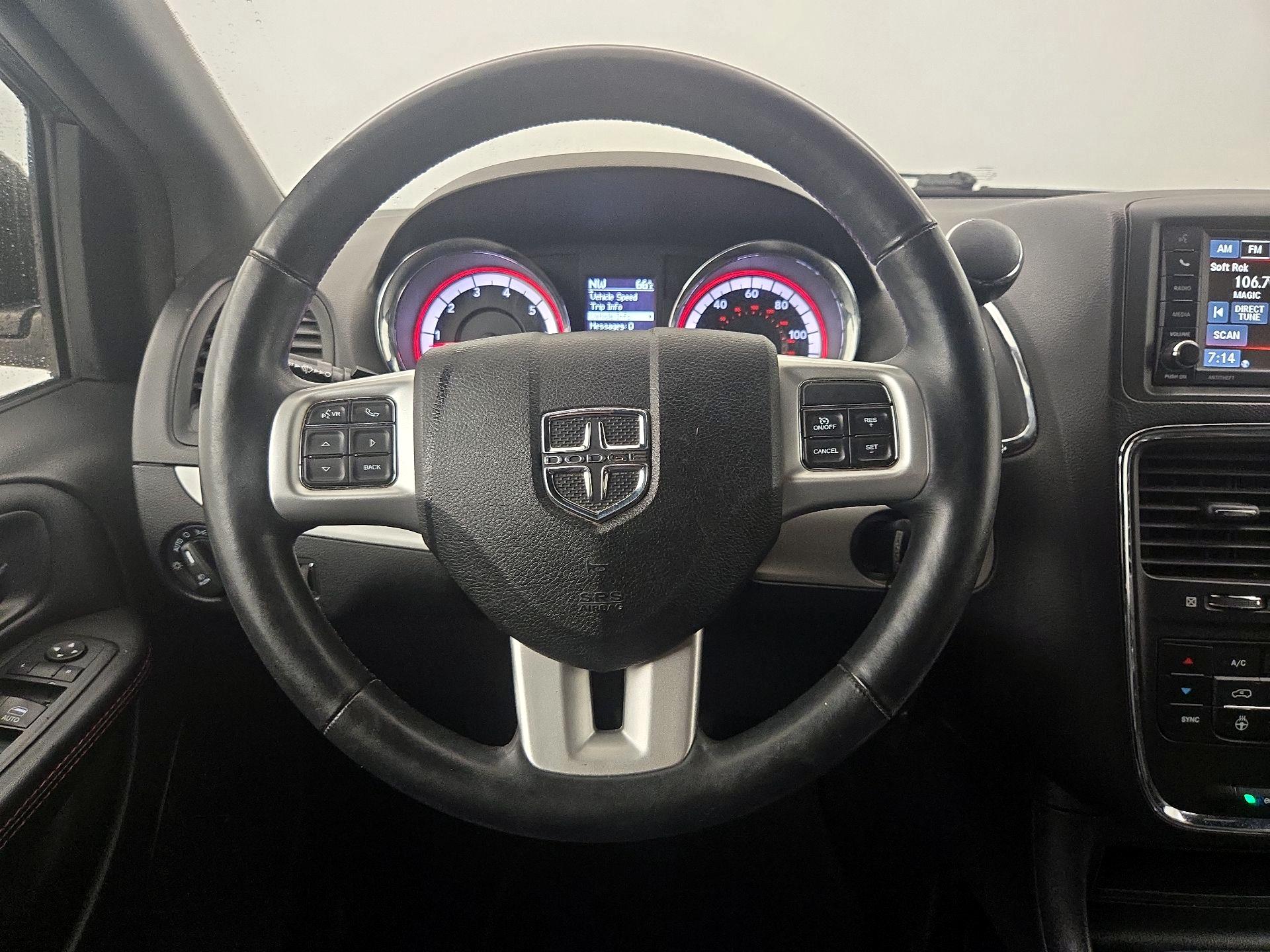 Thumbnail: 2017 Dodge Grand Caravan - 10