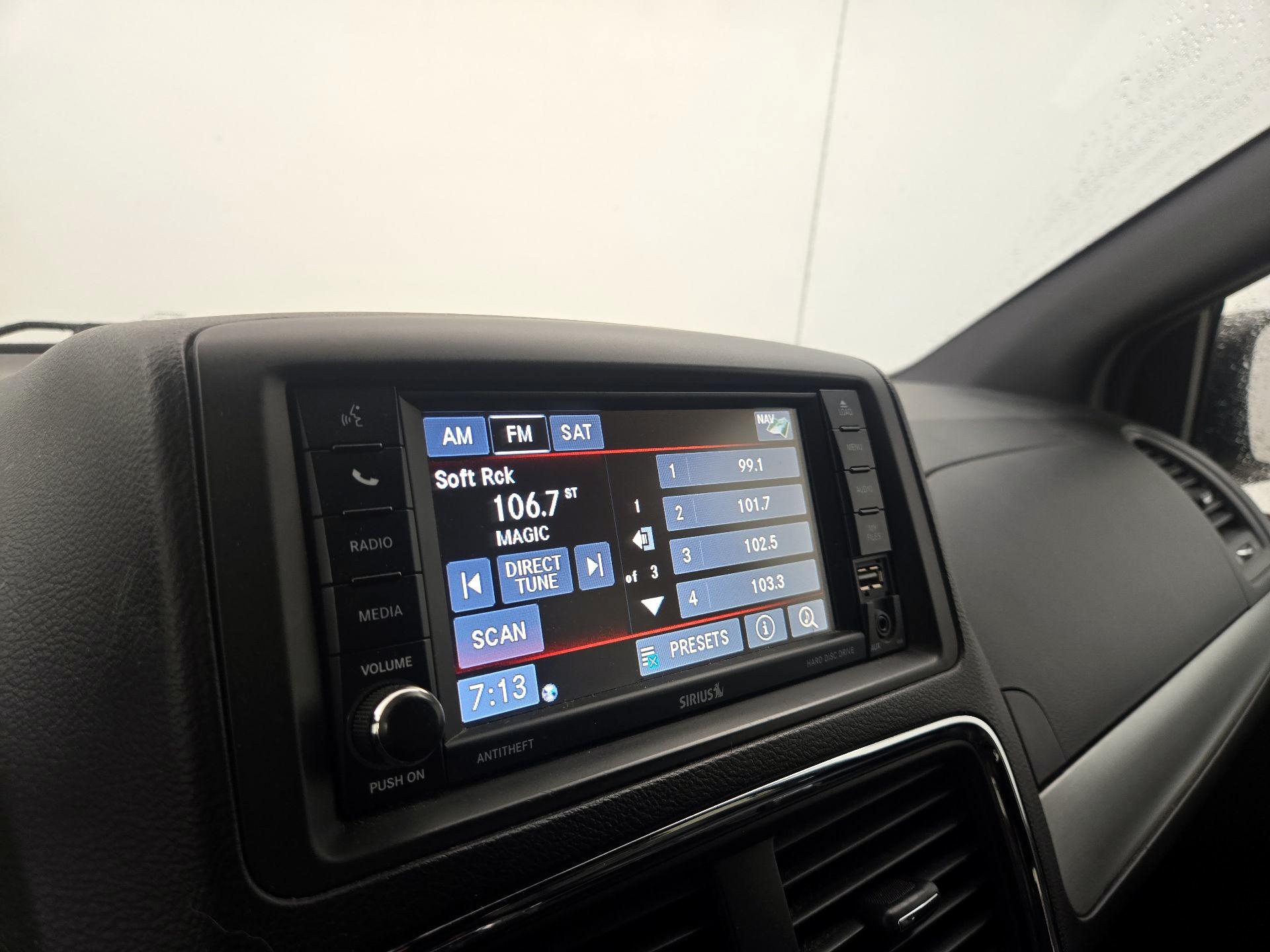 Thumbnail: 2017 Dodge Grand Caravan - 15