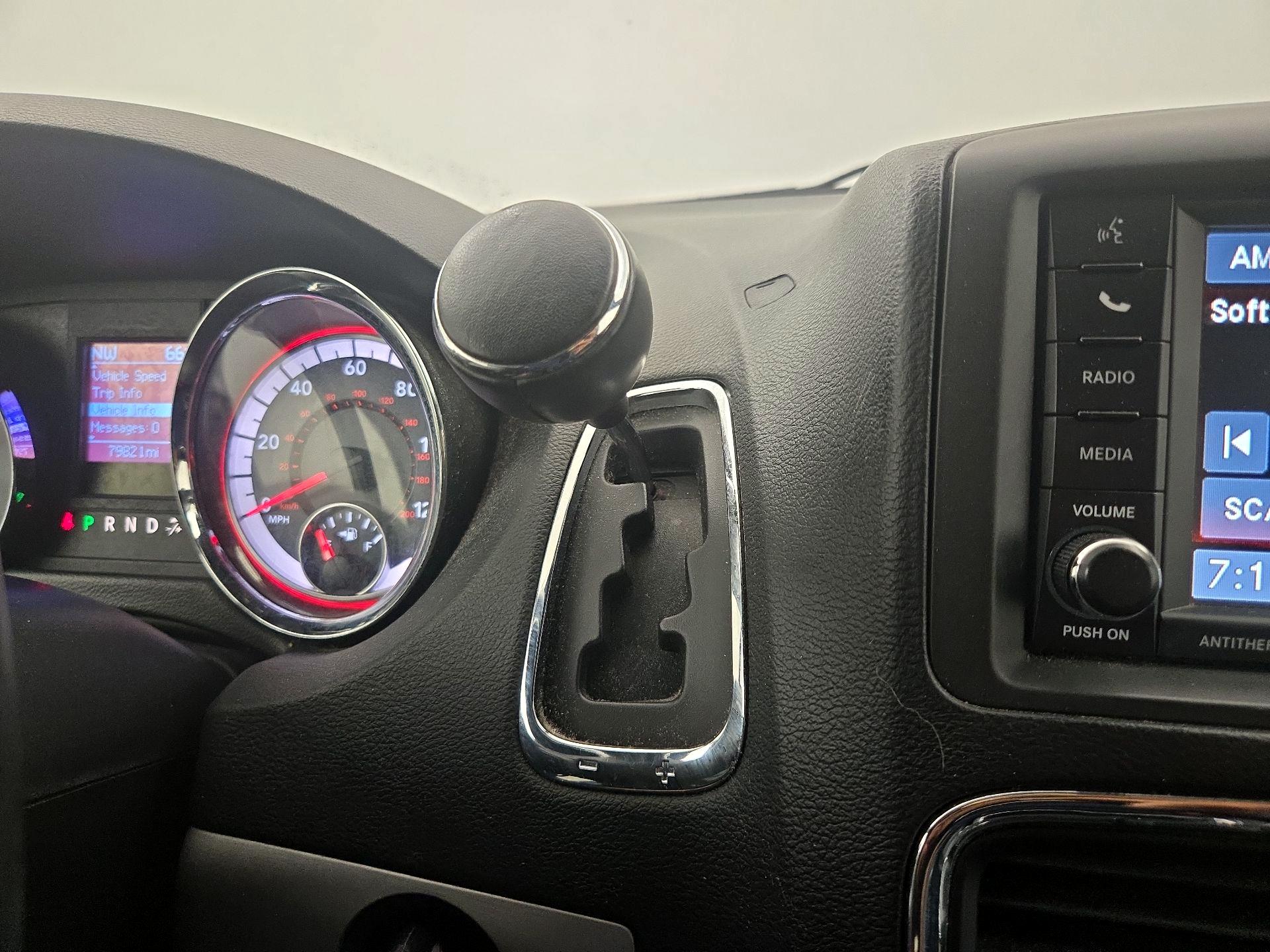 Thumbnail: 2017 Dodge Grand Caravan - 17