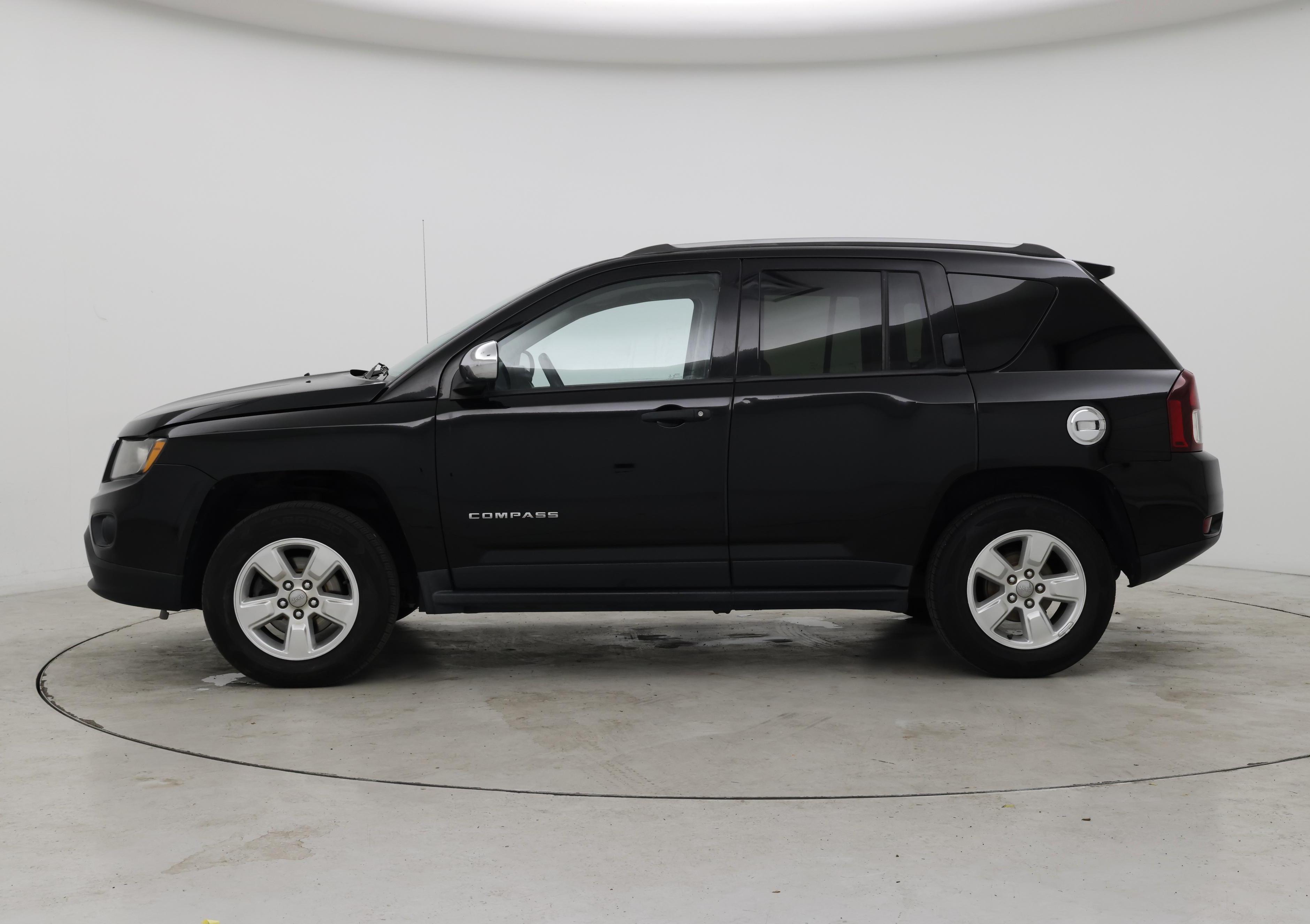 Thumbnail: 2016 Jeep Compass - 3