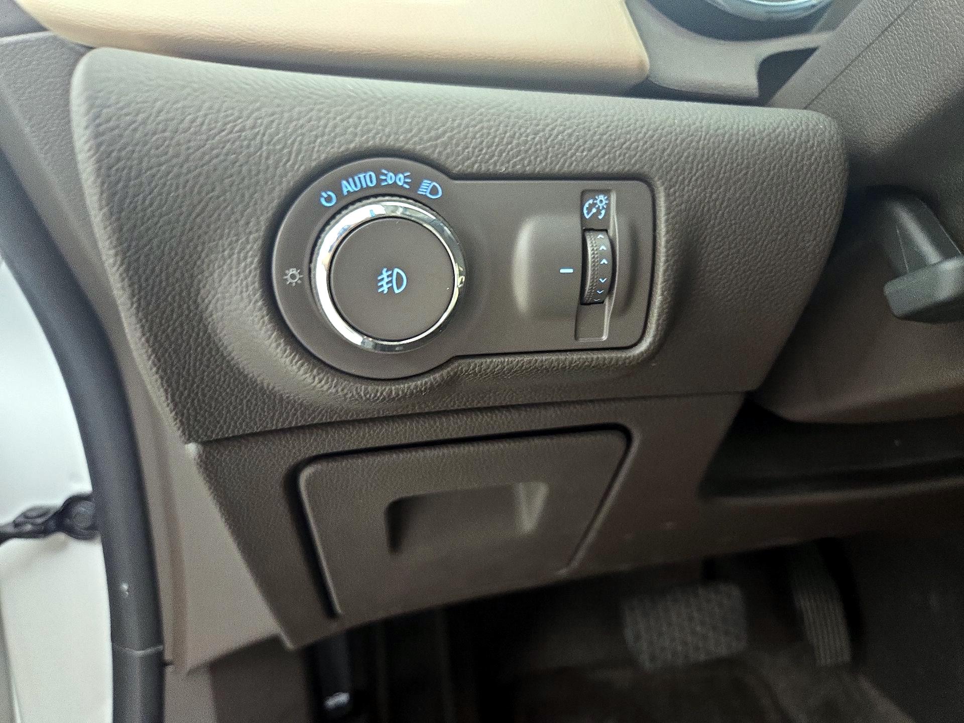 Thumbnail: 2015 Buick Verano - 13