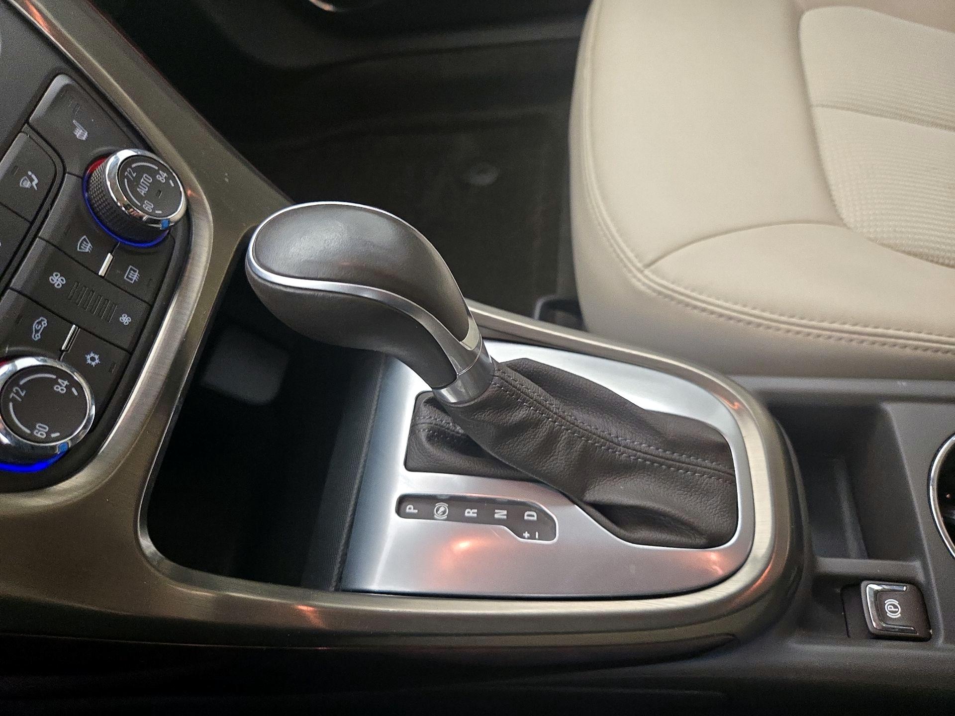 Thumbnail: 2015 Buick Verano - 17