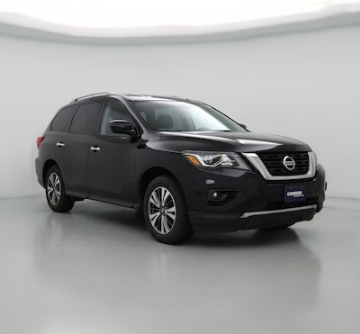 Black 2017 Nissan Pathfinder SL