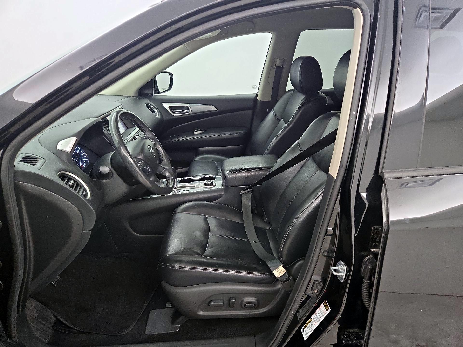 Thumbnail: 2017 Nissan Pathfinder - 11