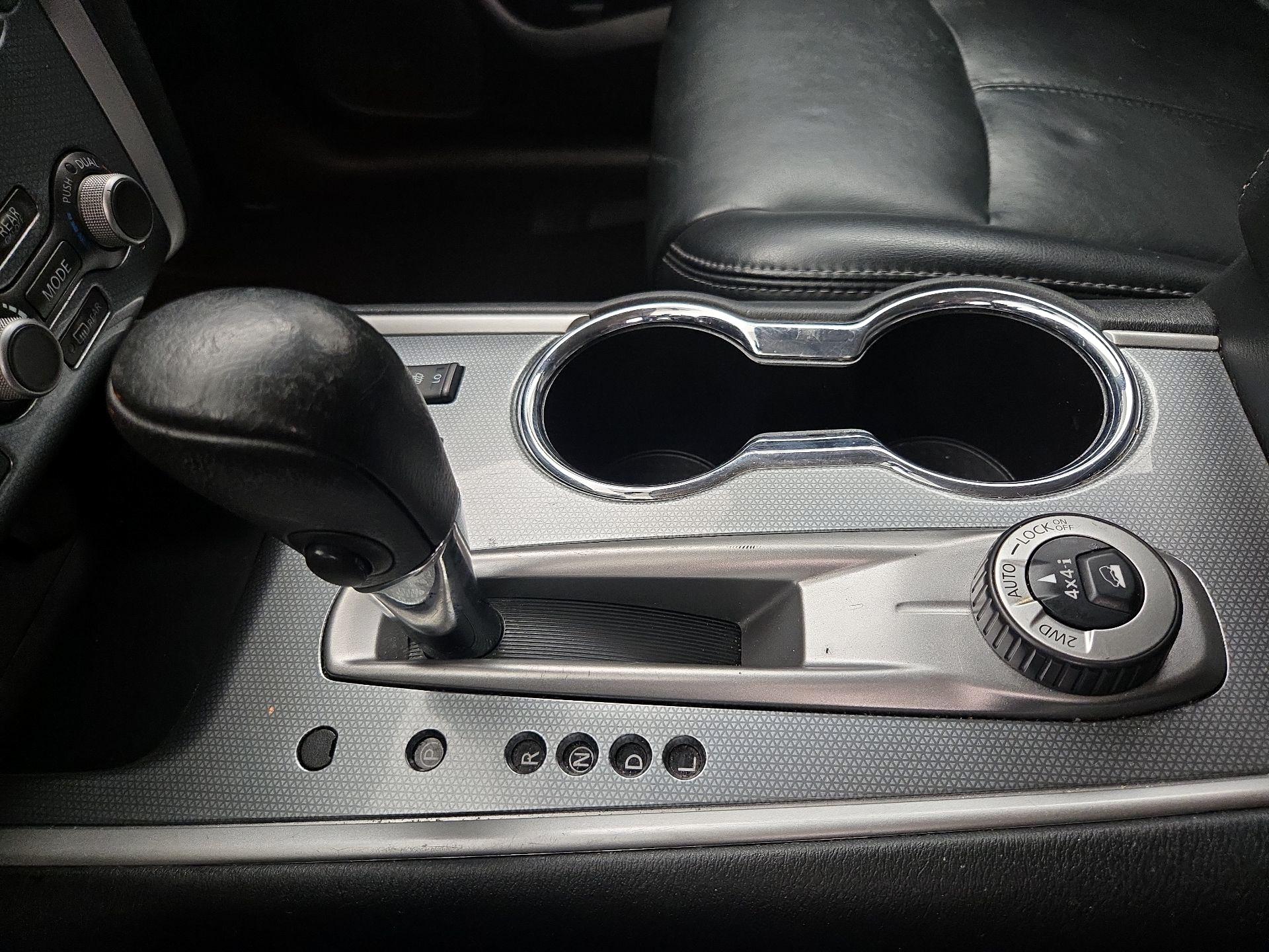 Thumbnail: 2017 Nissan Pathfinder - 17