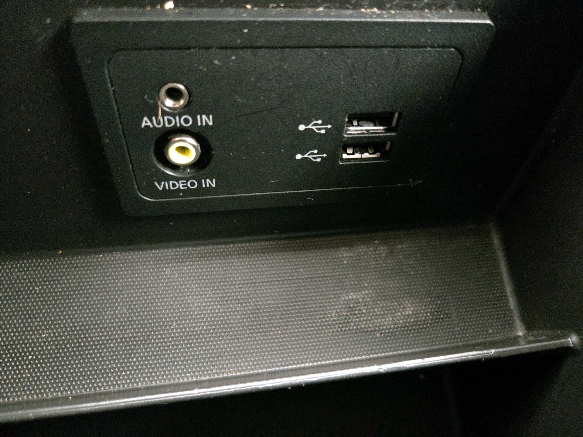 Thumbnail: 2017 Nissan Pathfinder - 18