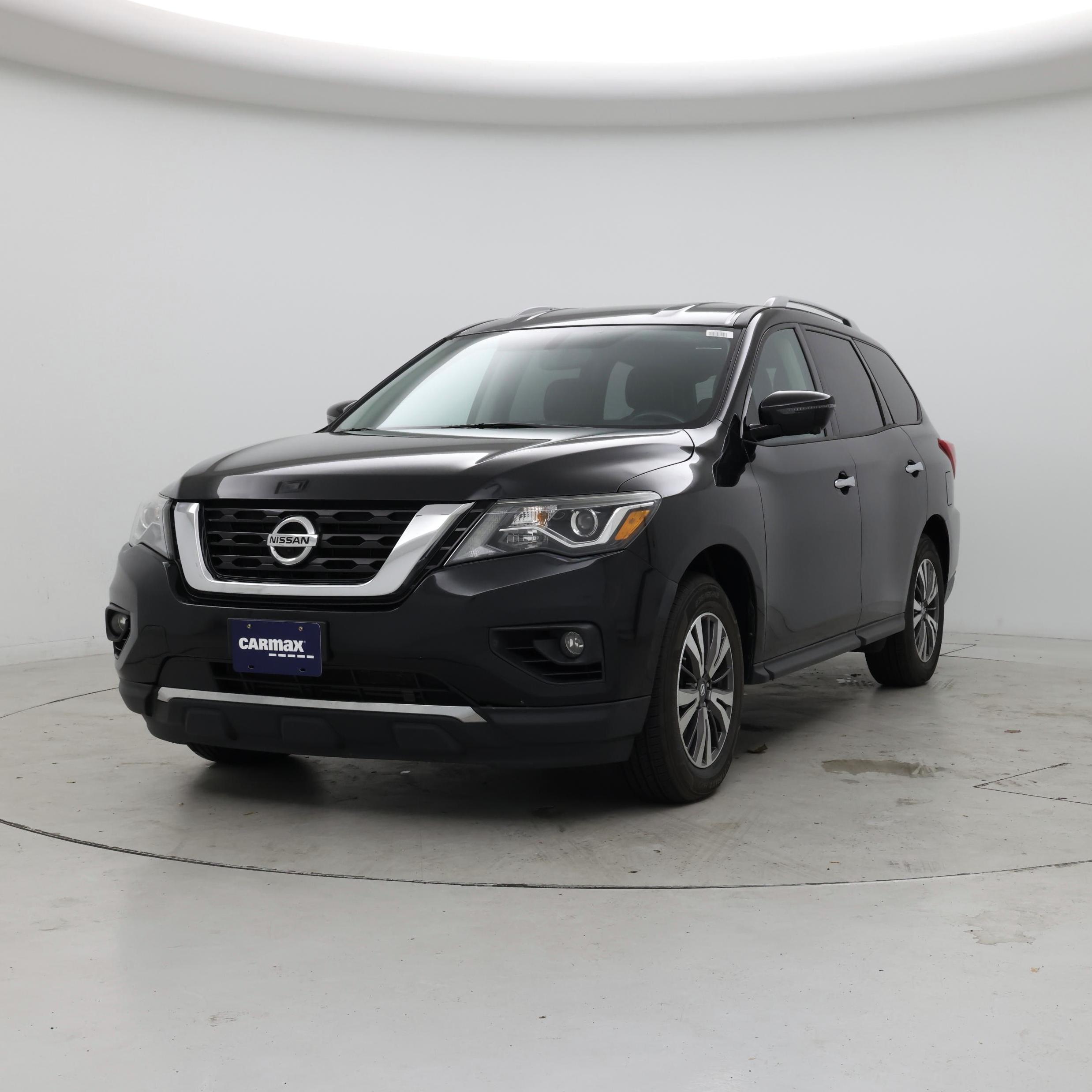 Thumbnail: 2017 Nissan Pathfinder - 4