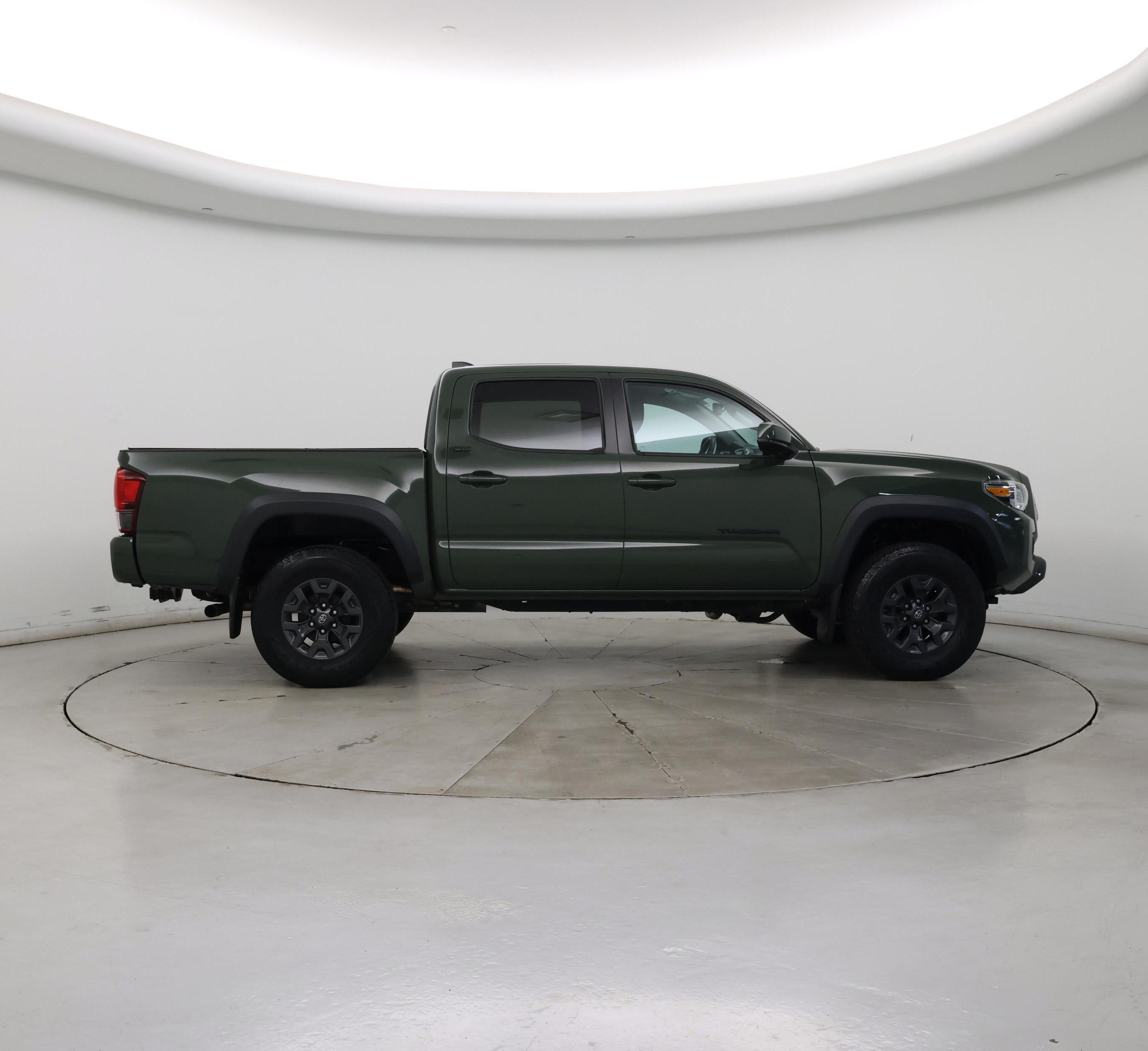 Thumbnail: 2021 Toyota Tacoma - 7