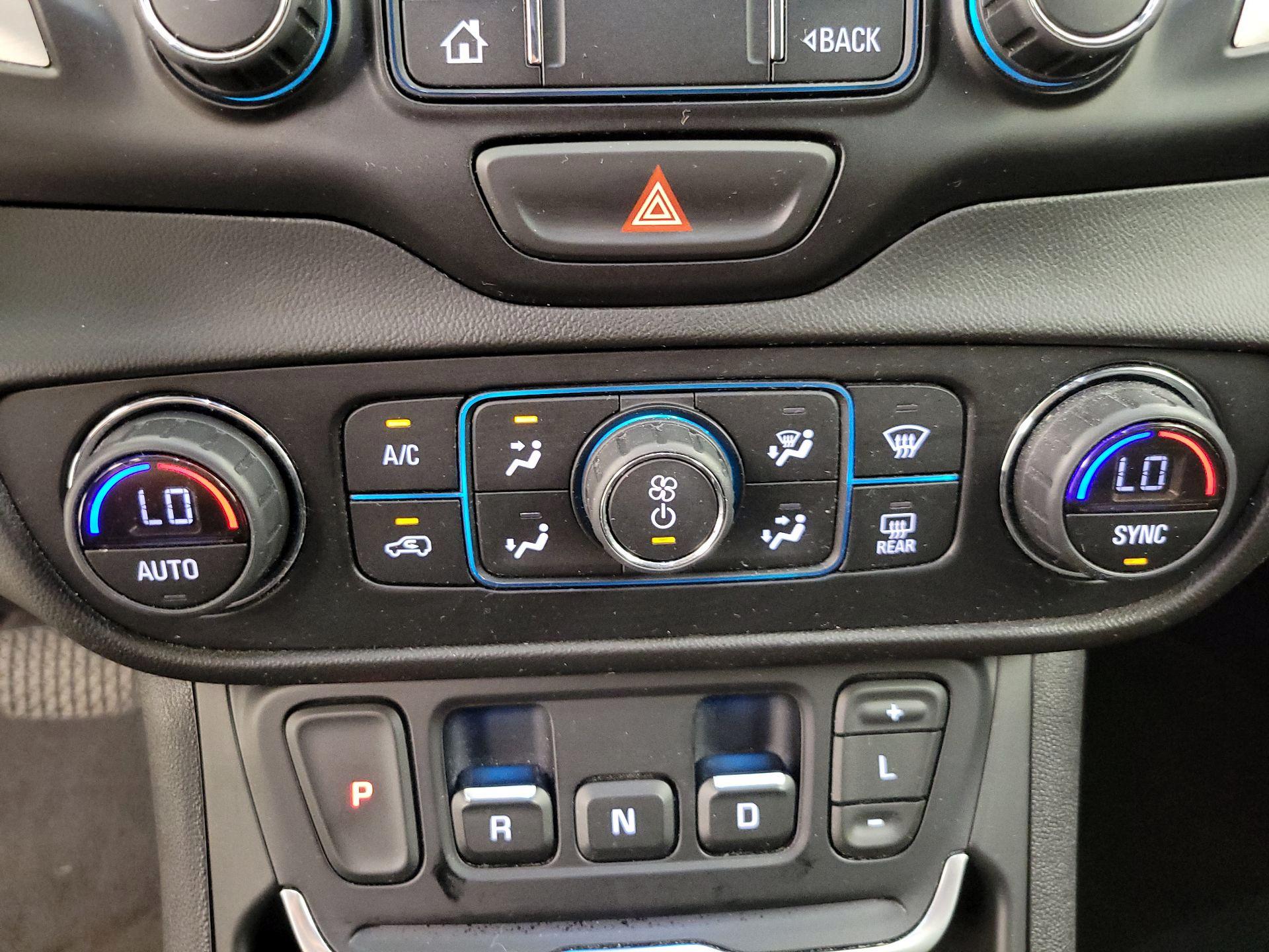 Thumbnail: 2021 GMC Terrain - 16
