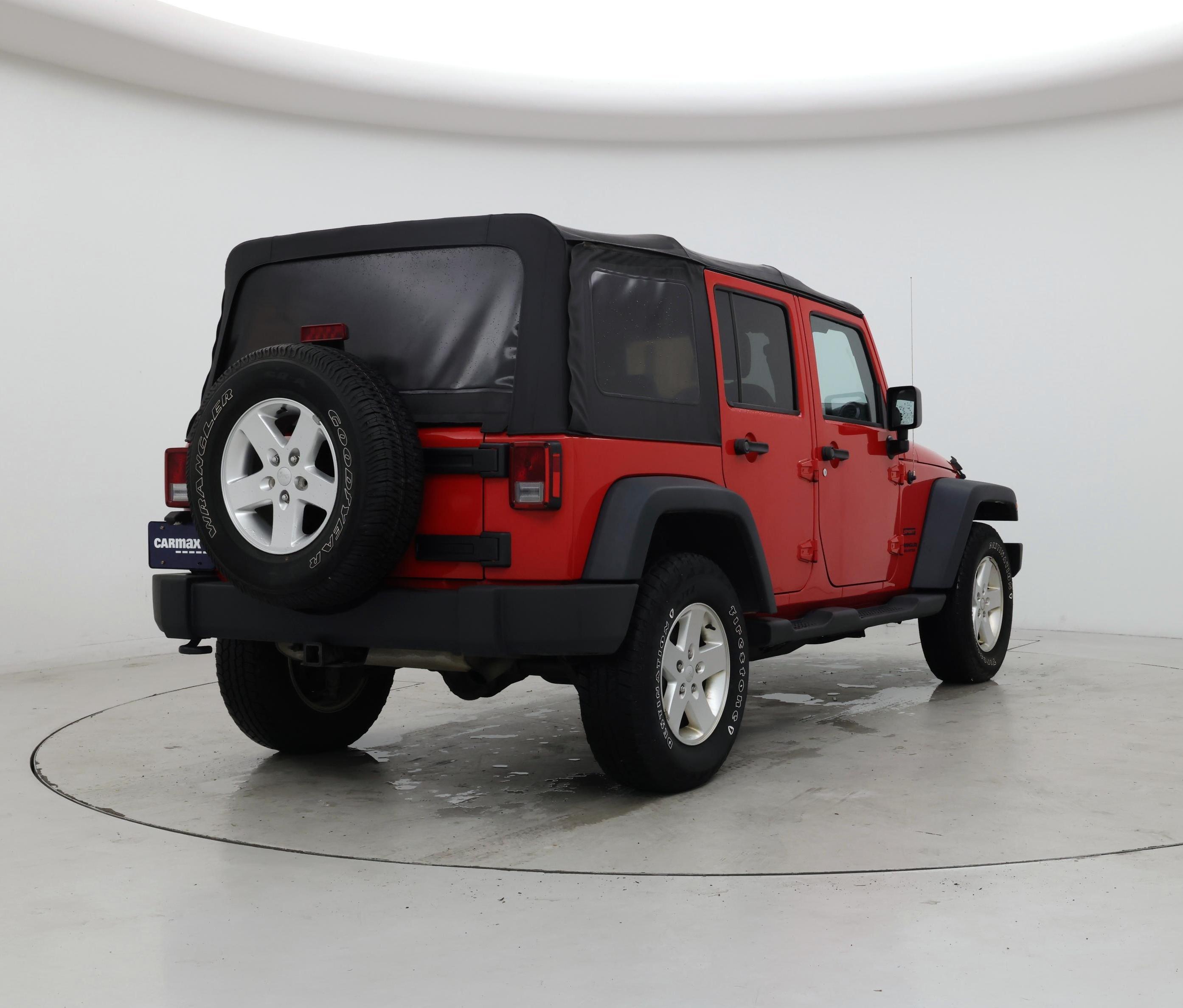 Thumbnail: 2015 Jeep Wrangler - 8